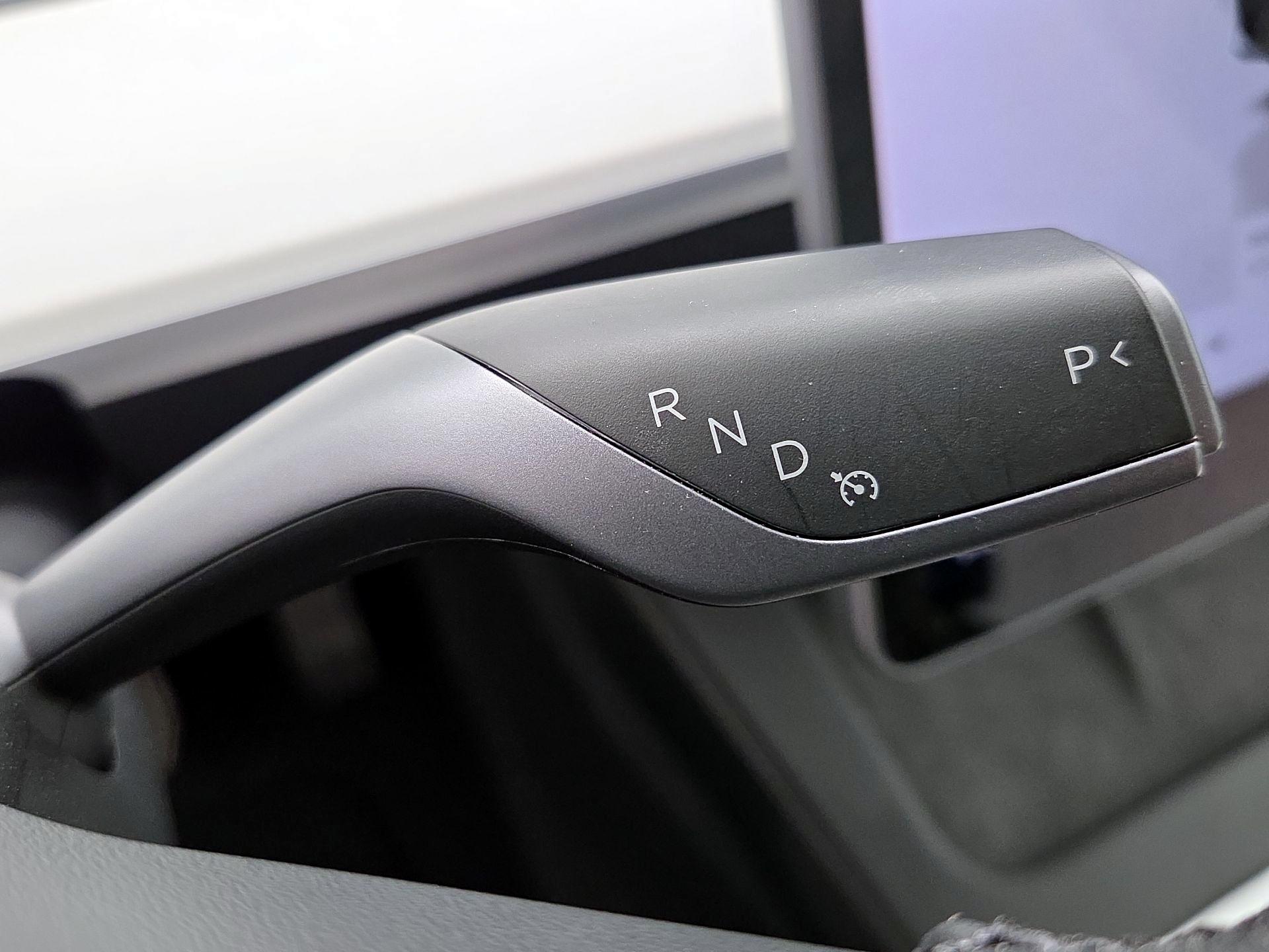 Thumbnail: 2023 Tesla Model 3 - 17