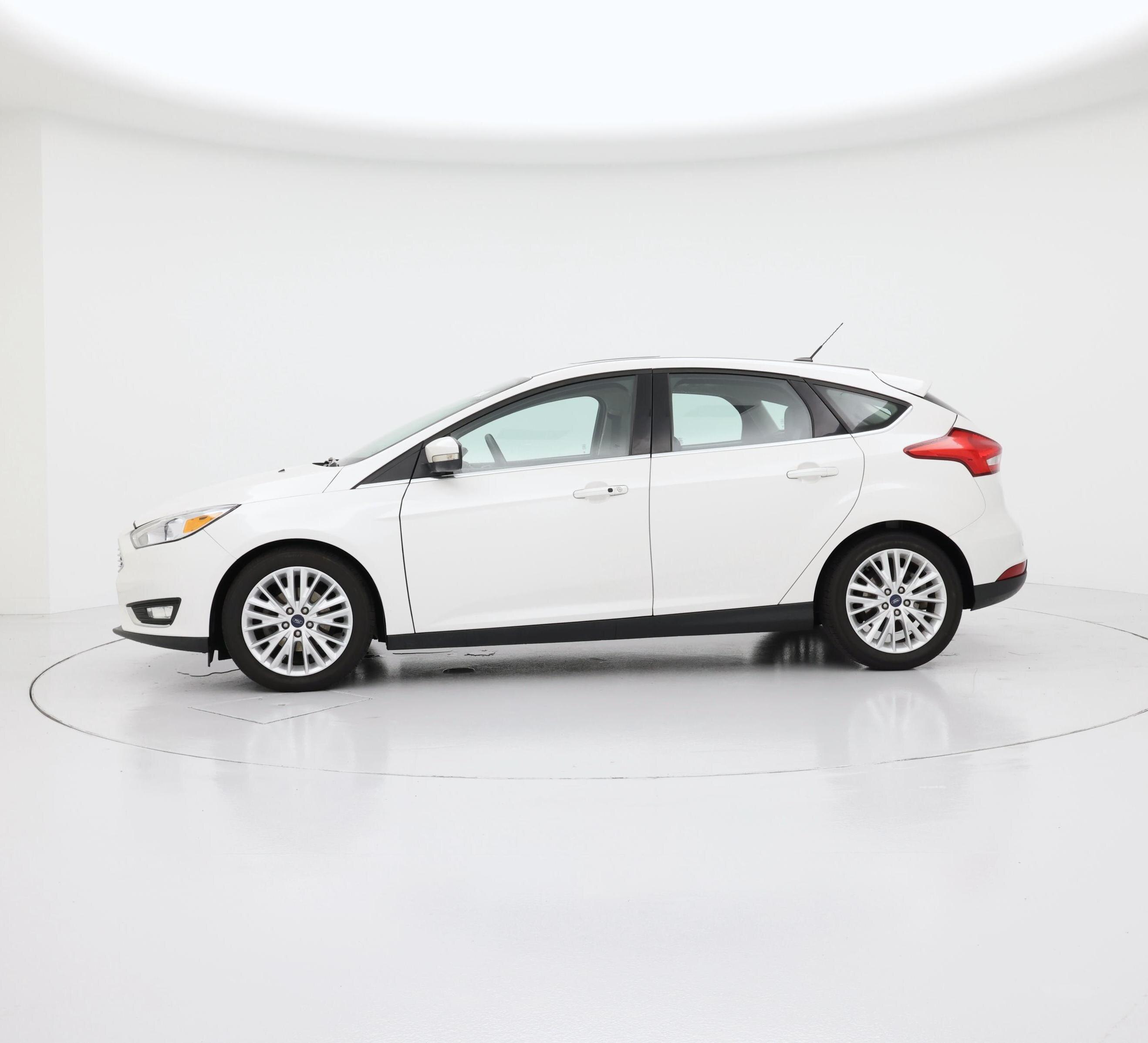 Thumbnail: 2018 Ford Focus - 3