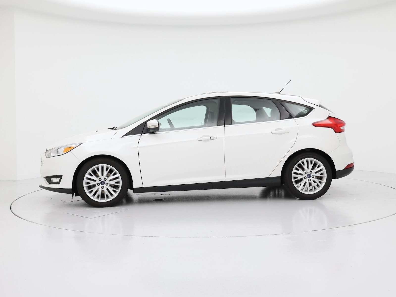 2018 Ford Focus Titanium - Photo 4