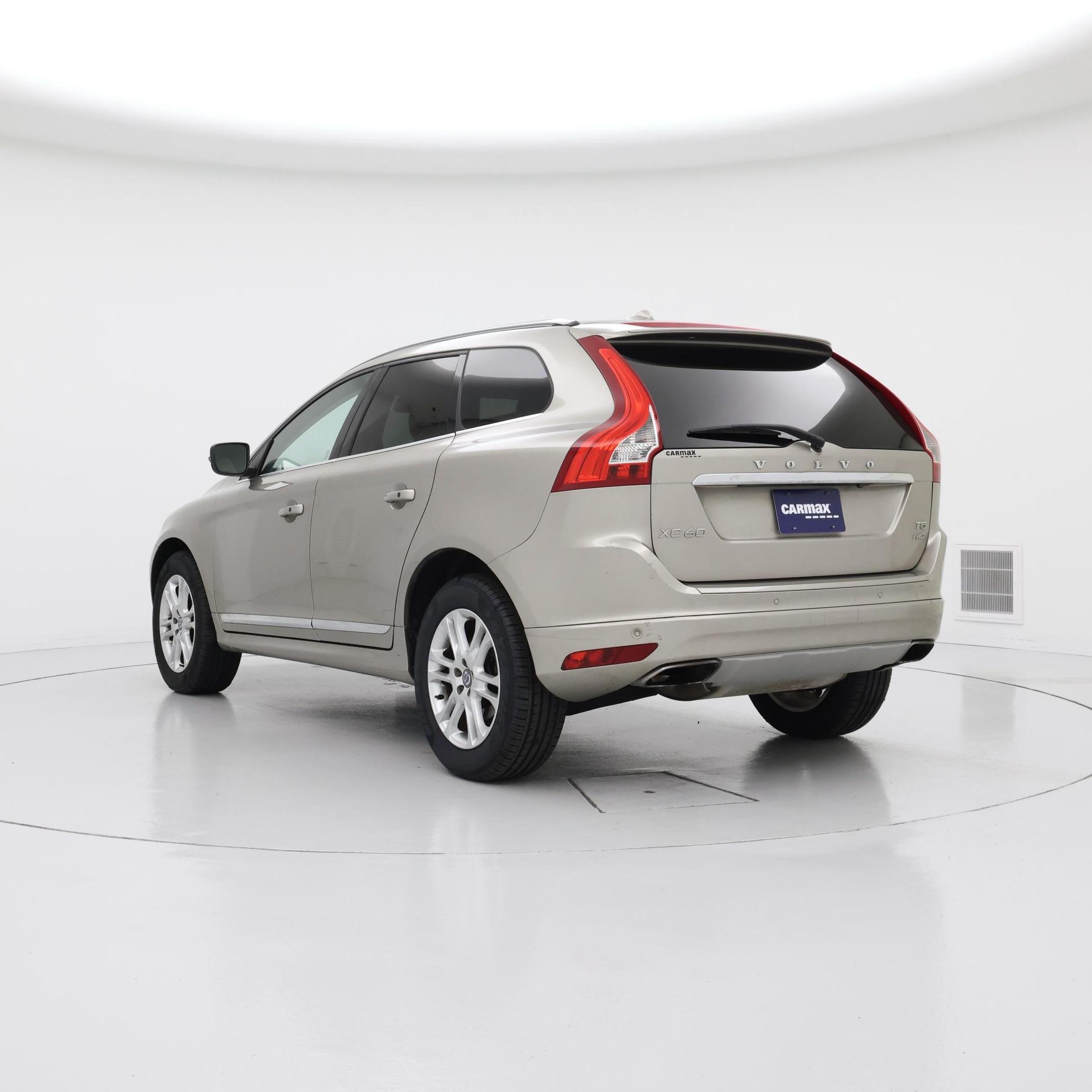 Thumbnail: 2016 Volvo XC60 - 2