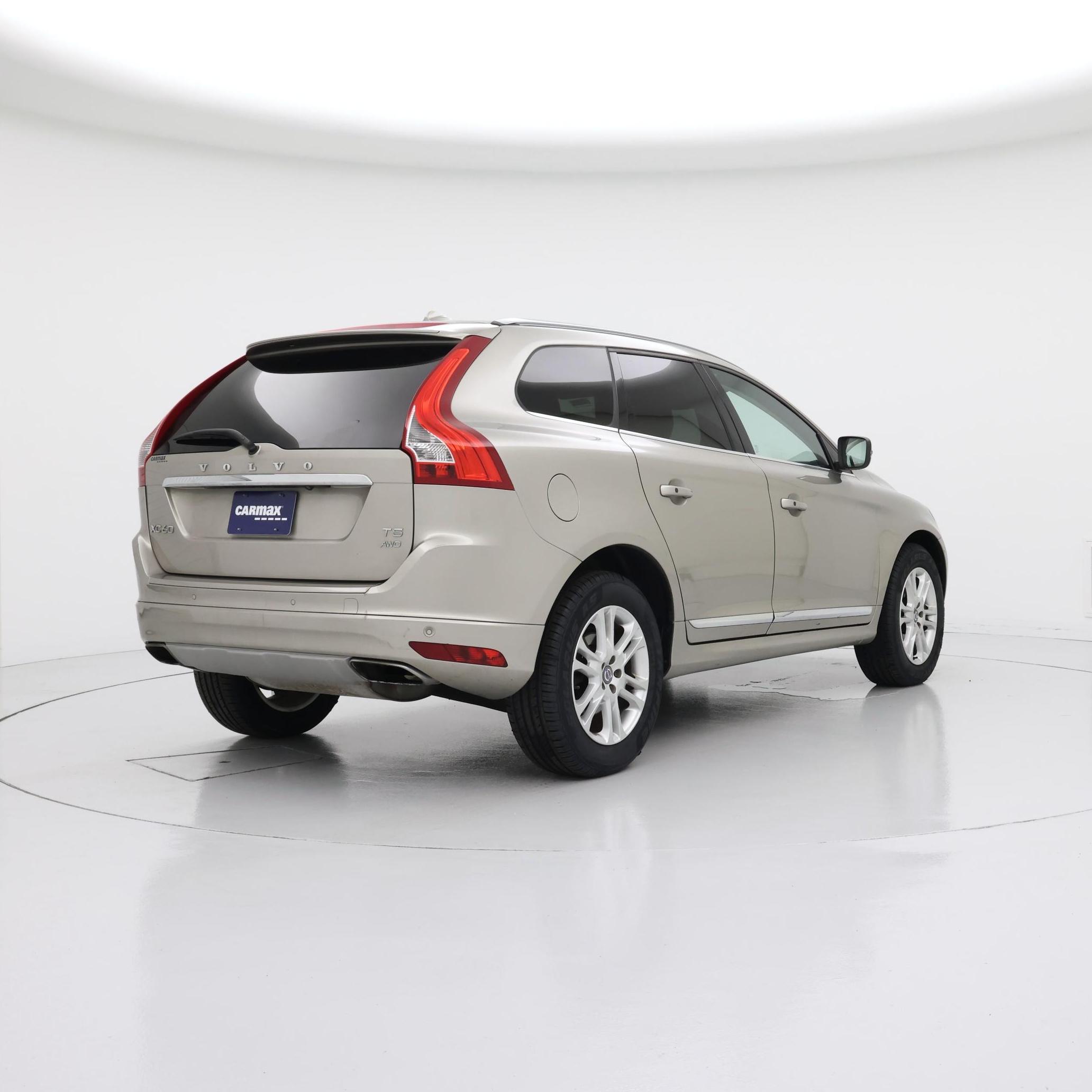 Thumbnail: 2016 Volvo XC60 - 8