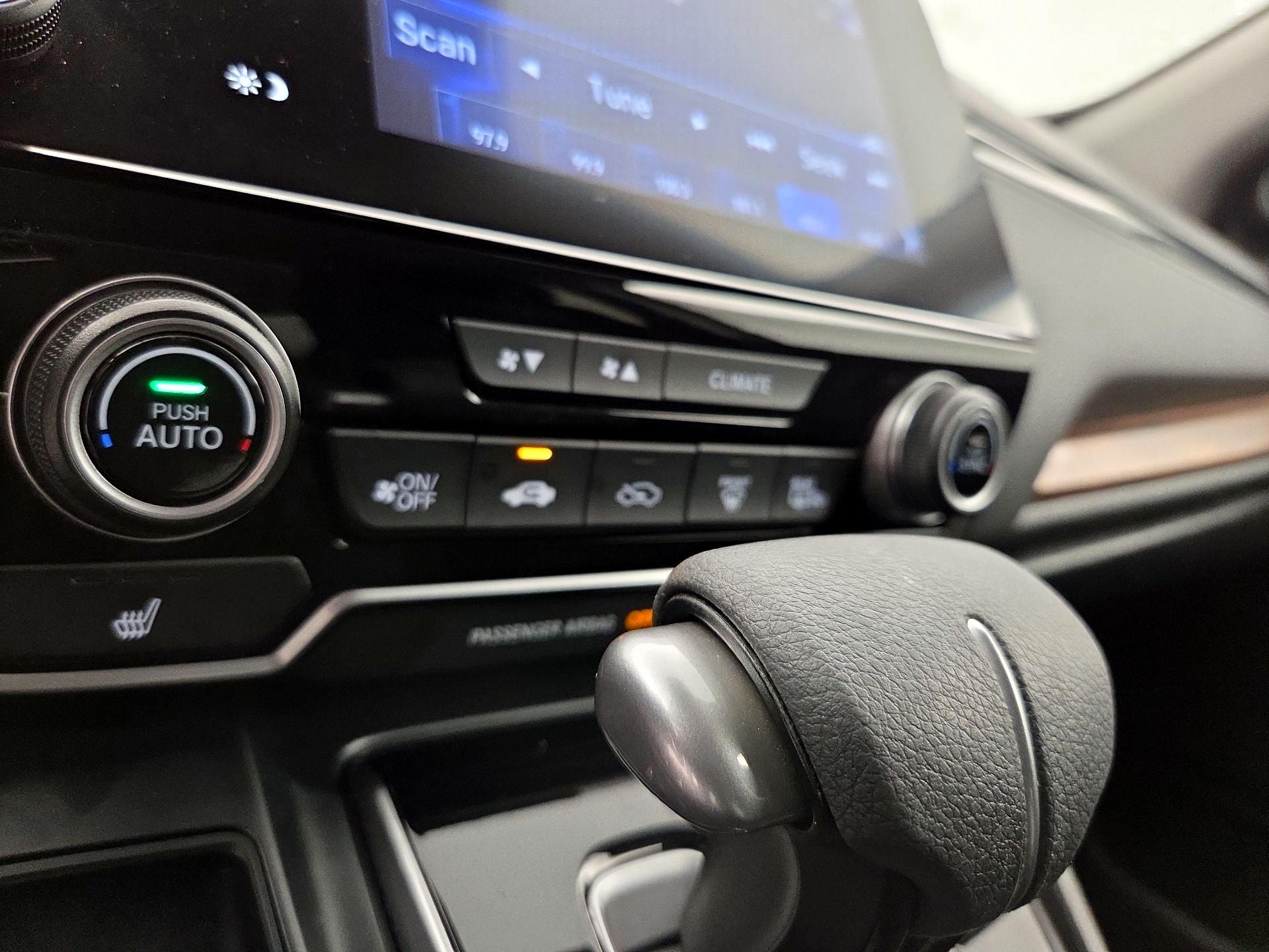 Thumbnail: 2019 Honda CR-V - 16