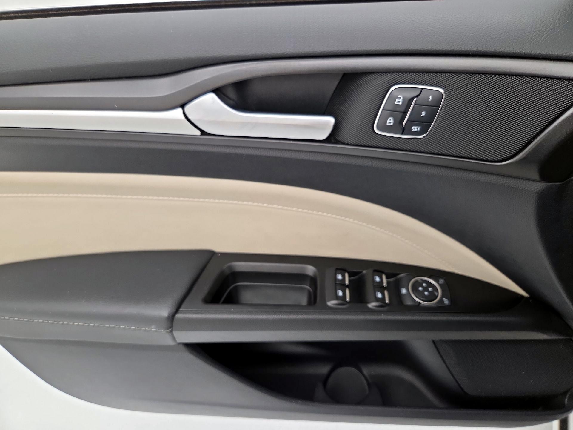 Thumbnail: 2018 Ford Fusion - 12