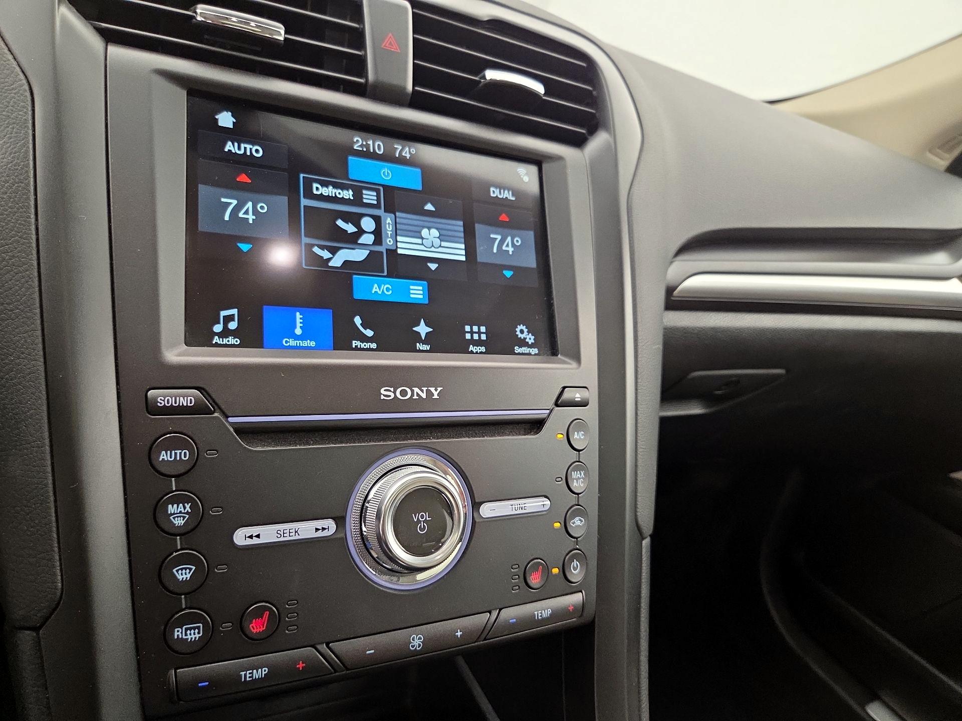Thumbnail: 2018 Ford Fusion - 17