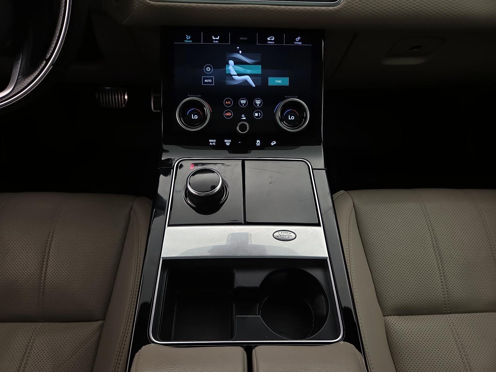 Thumbnail: 2020 Land Rover Range Rover Velar - 18