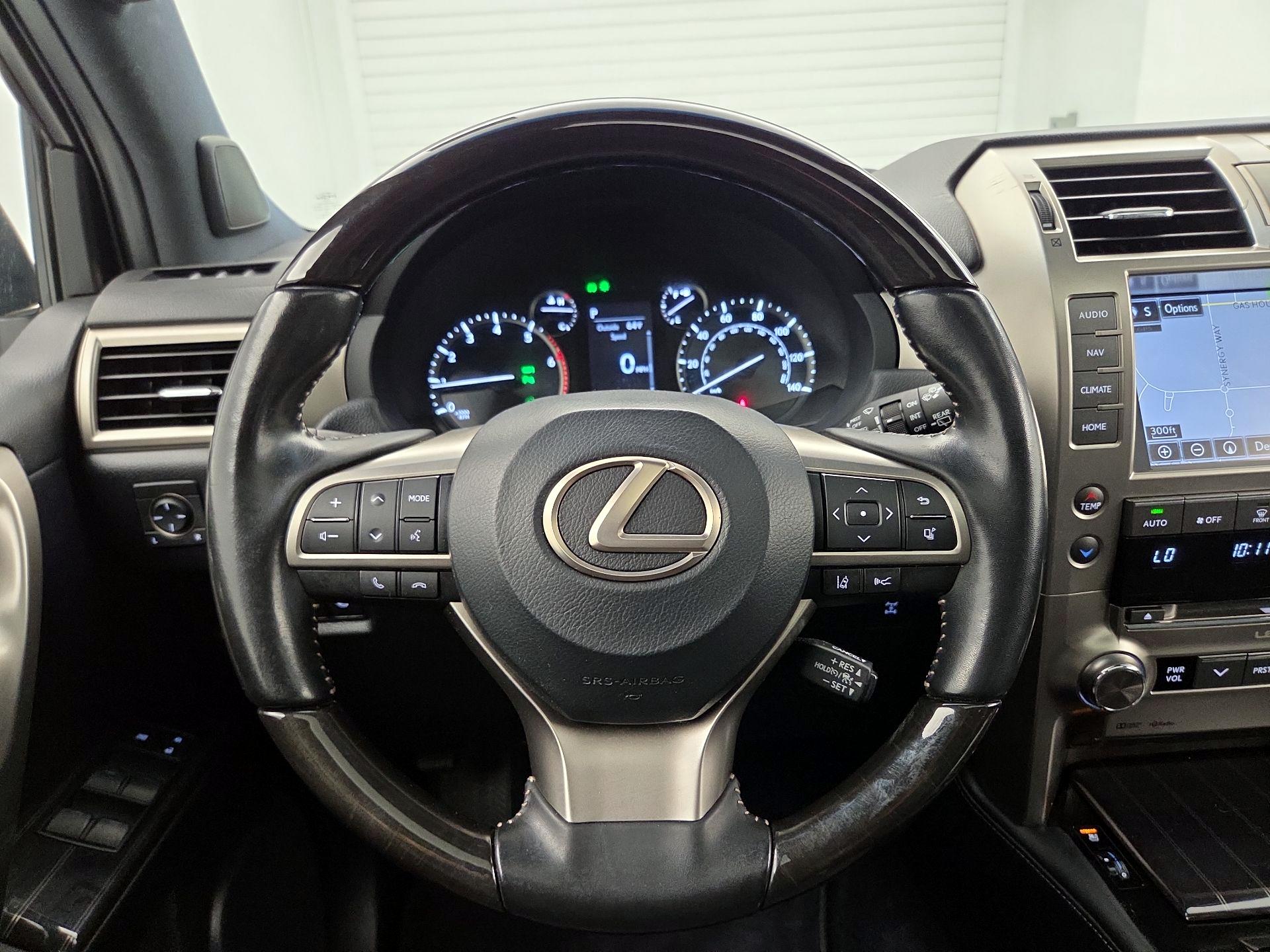 Thumbnail: 2021 Lexus GX - 10