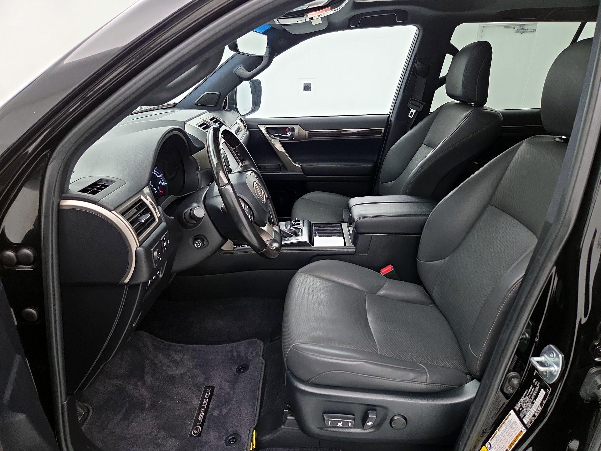 Thumbnail: 2021 Lexus GX - 11