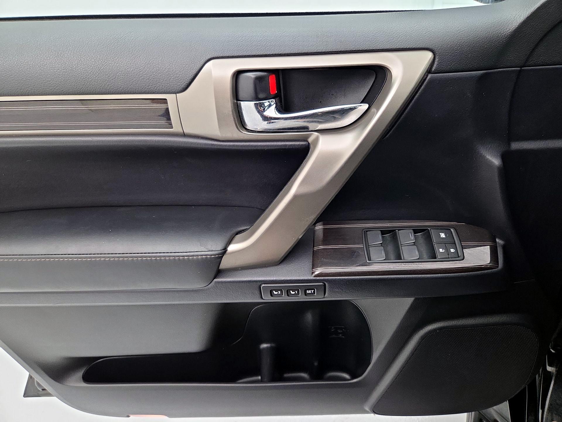 Thumbnail: 2021 Lexus GX - 12