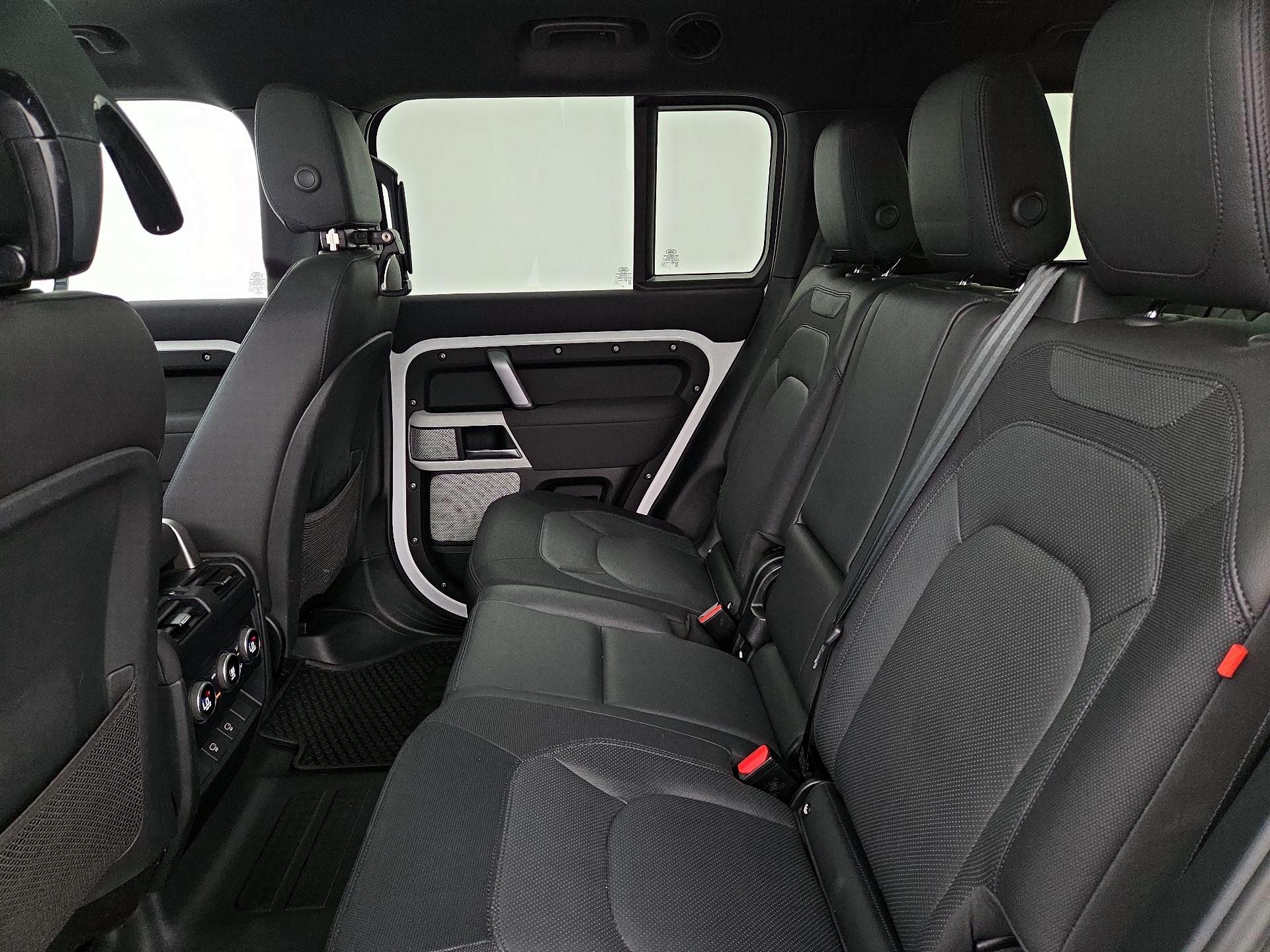 Thumbnail: 2023 Land Rover Defender - 20