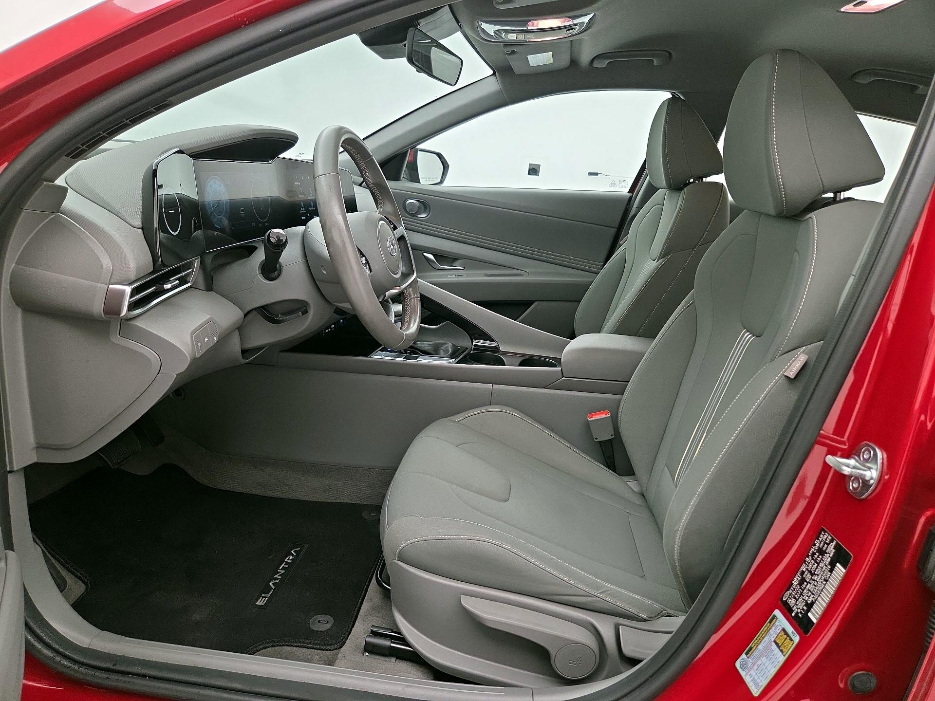Thumbnail: 2023 Hyundai Elantra - 11
