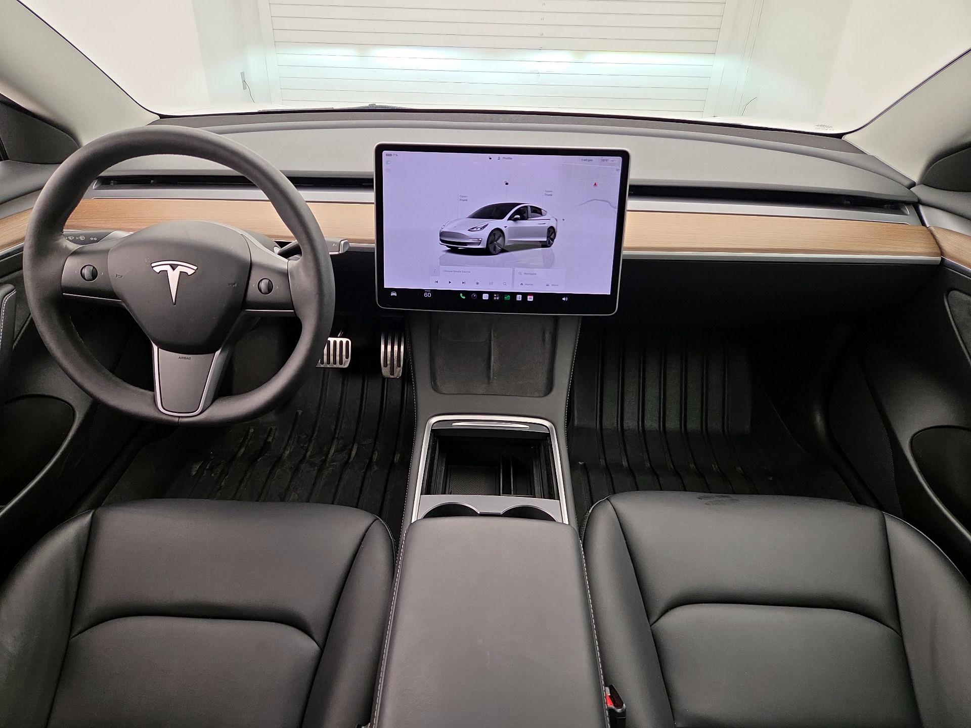 Thumbnail: 2023 Tesla Model 3 - 9