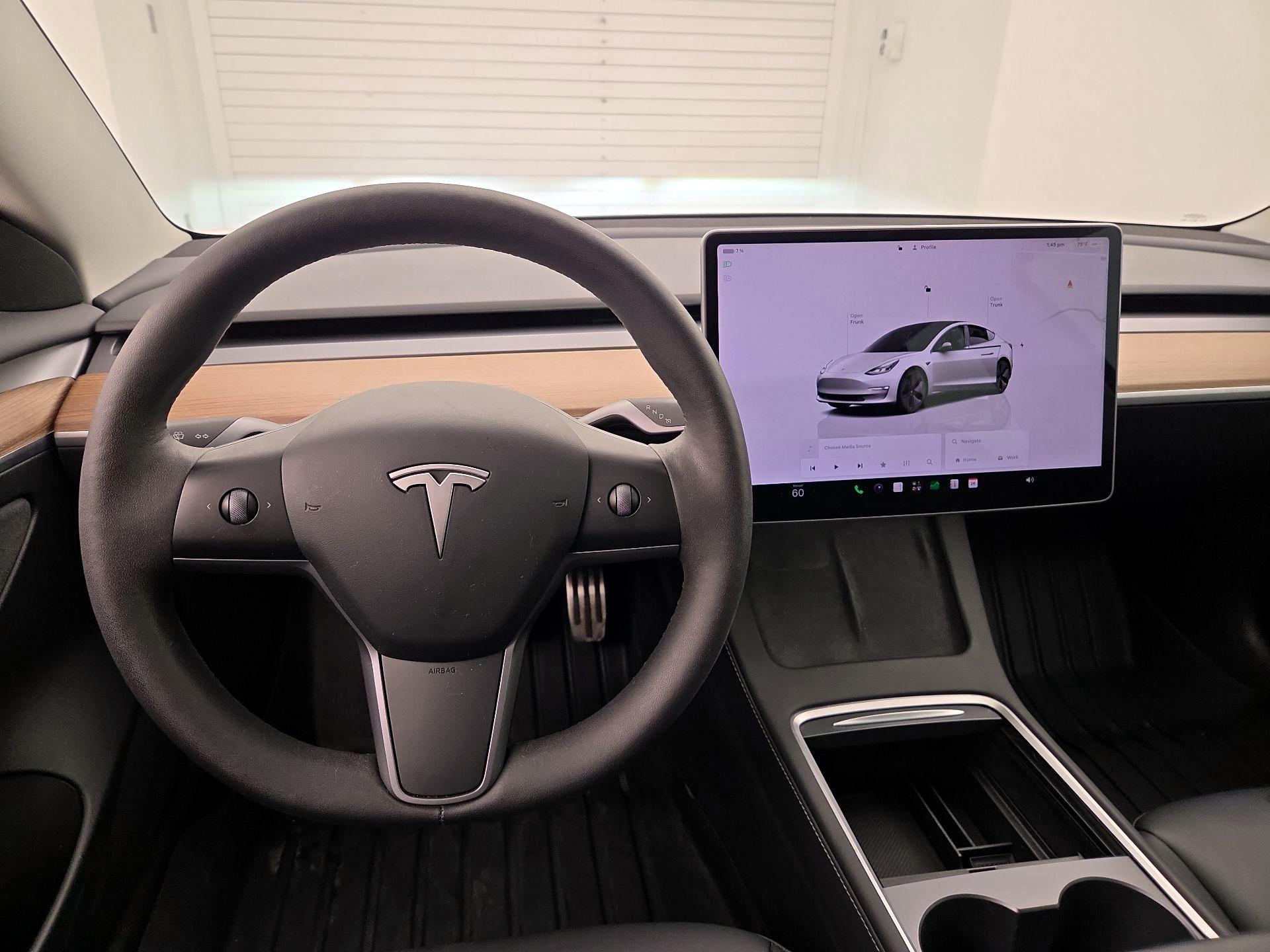 Thumbnail: 2023 Tesla Model 3 - 10