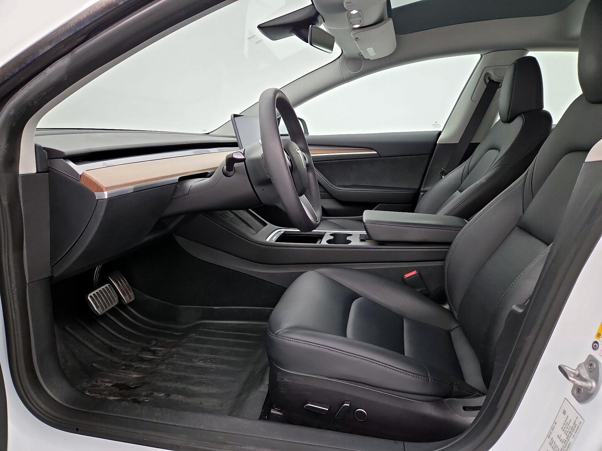 Thumbnail: 2023 Tesla Model 3 - 11