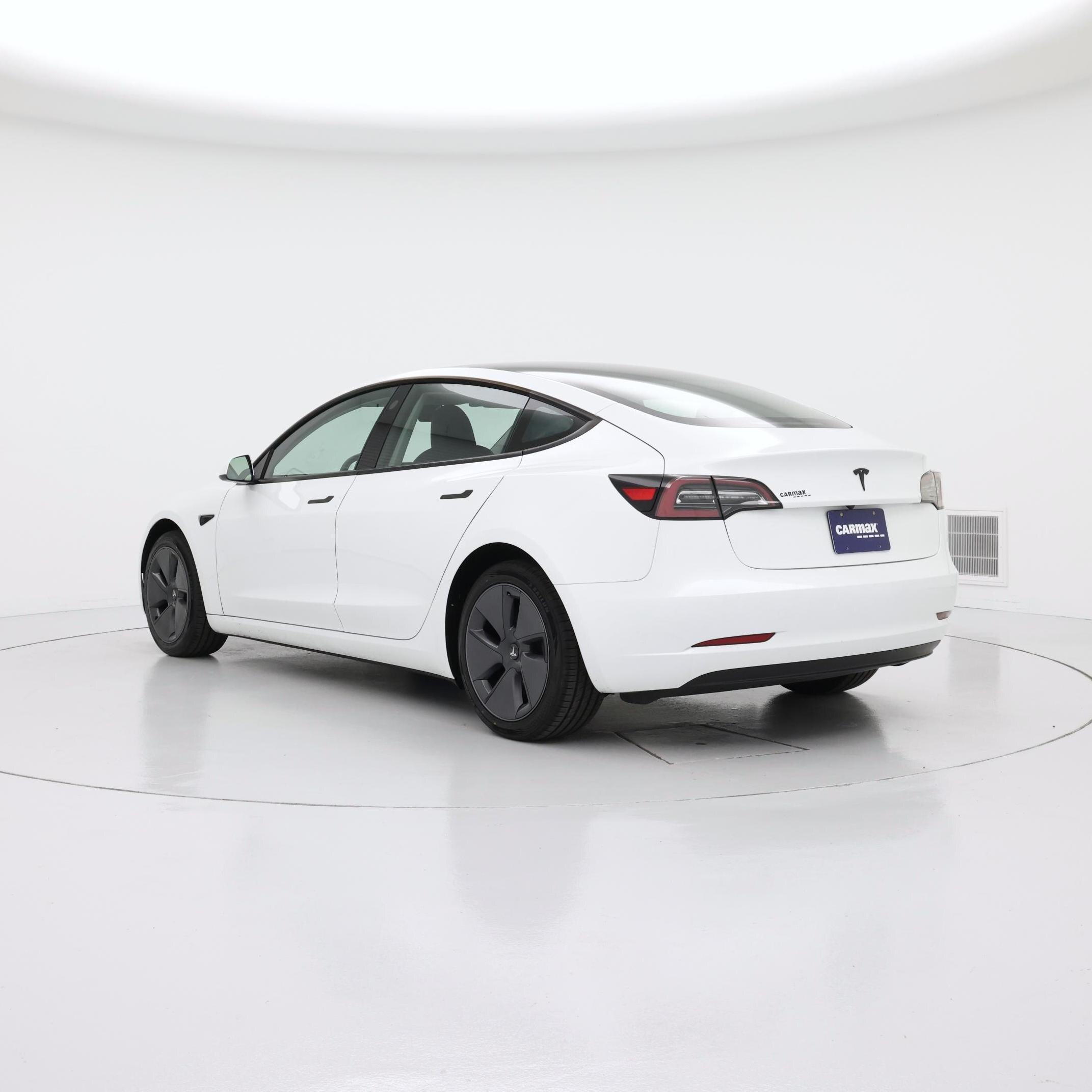 Thumbnail: 2023 Tesla Model 3 - 2