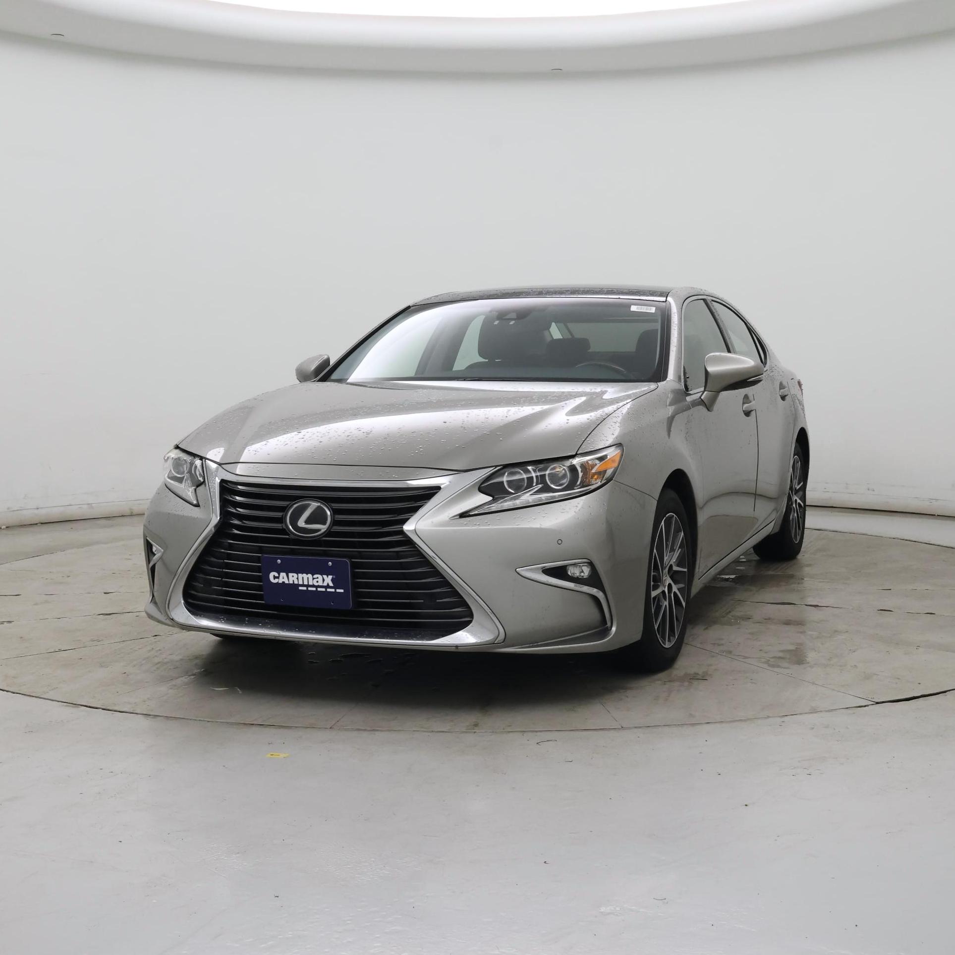 Thumbnail: 2016 Lexus ES - 4