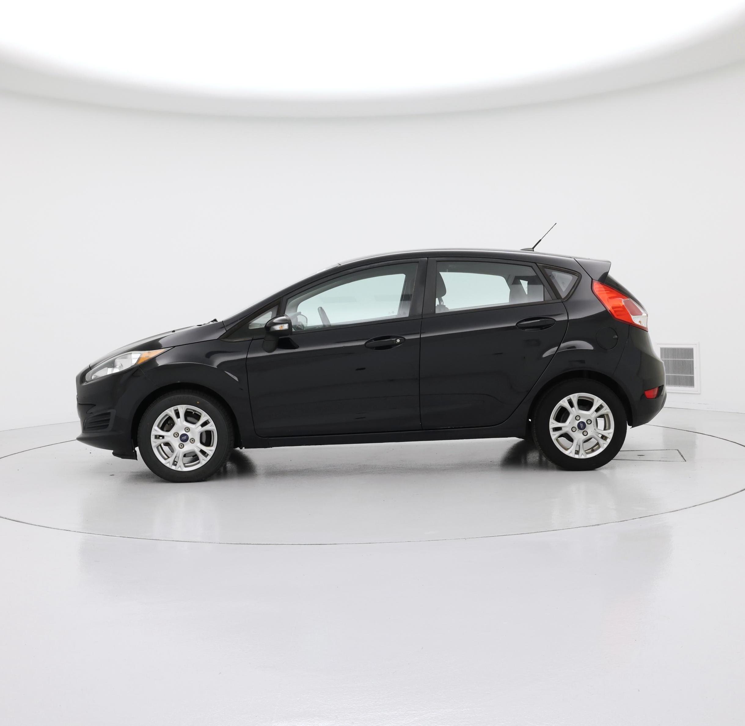 Thumbnail: 2016 Ford Fiesta - 3