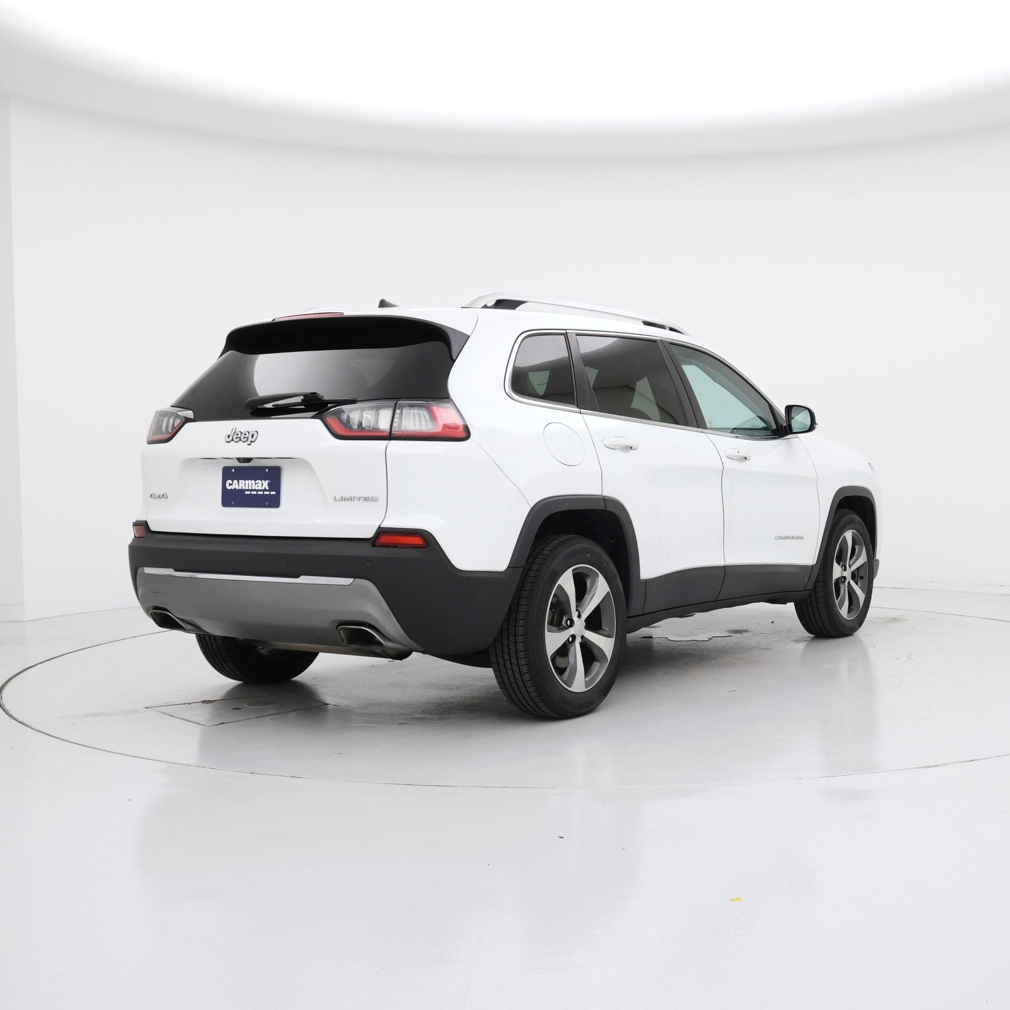 Thumbnail: 2019 Jeep Cherokee - 8