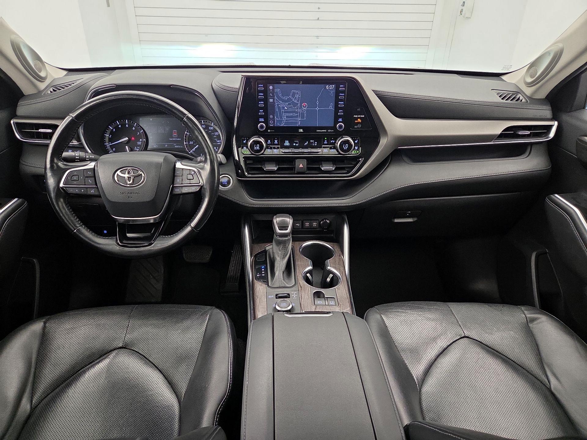 Thumbnail: 2021 Toyota Highlander - 9