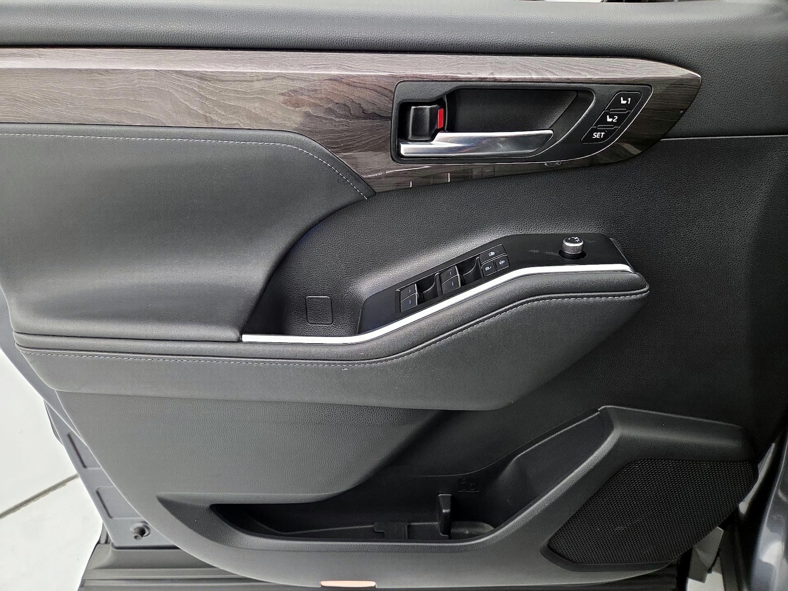 2021 Toyota Highlander Limited - Photo 13