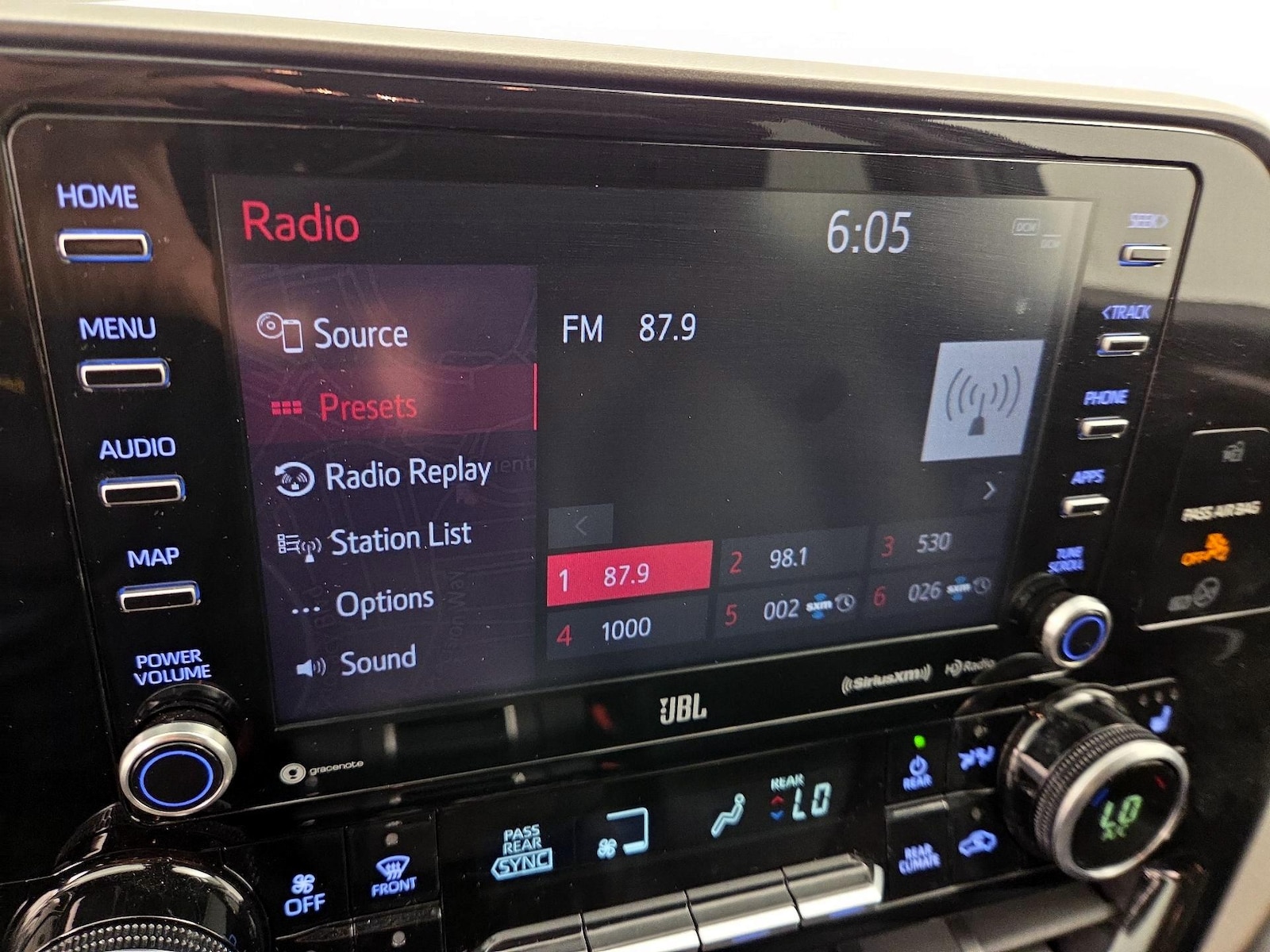 2021 Toyota Highlander Limited - Photo 17