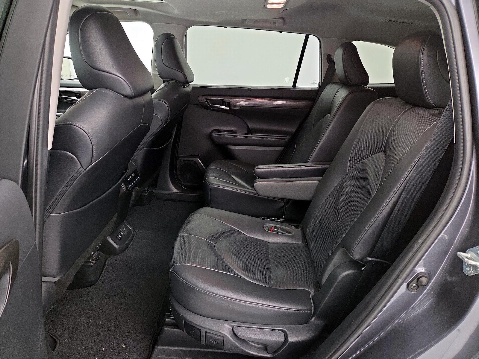 2021 Toyota Highlander Limited - Photo 22