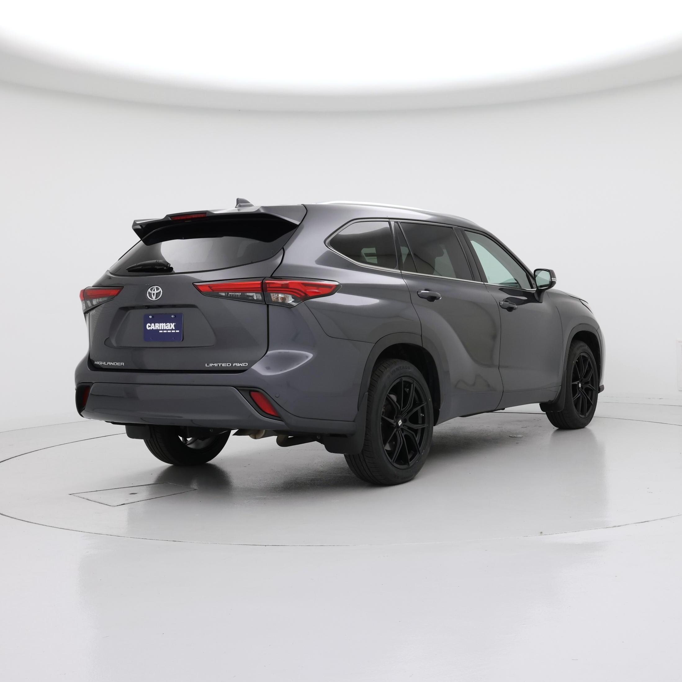 Thumbnail: 2021 Toyota Highlander - 8