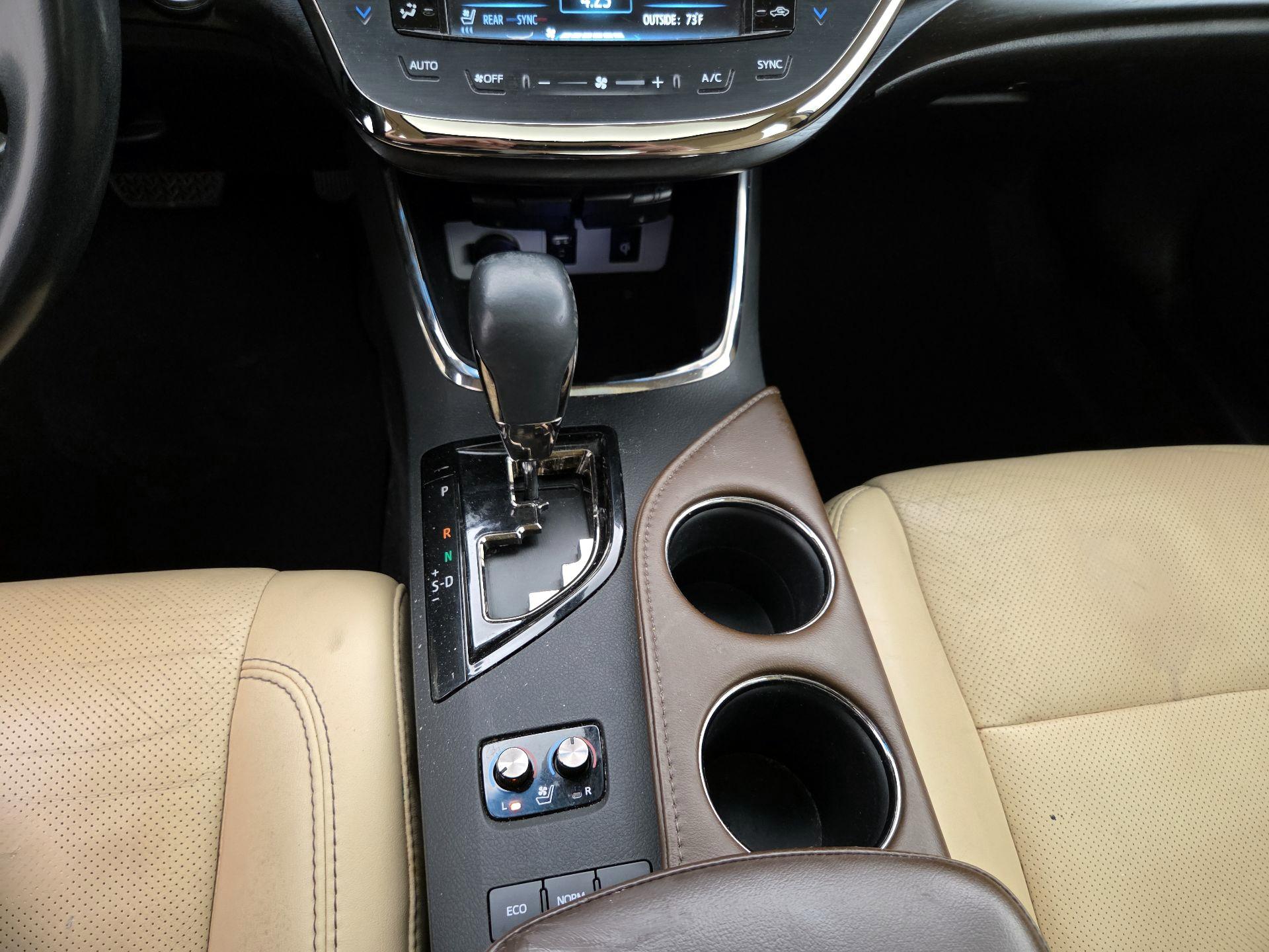Thumbnail: 2017 Toyota Avalon - 18