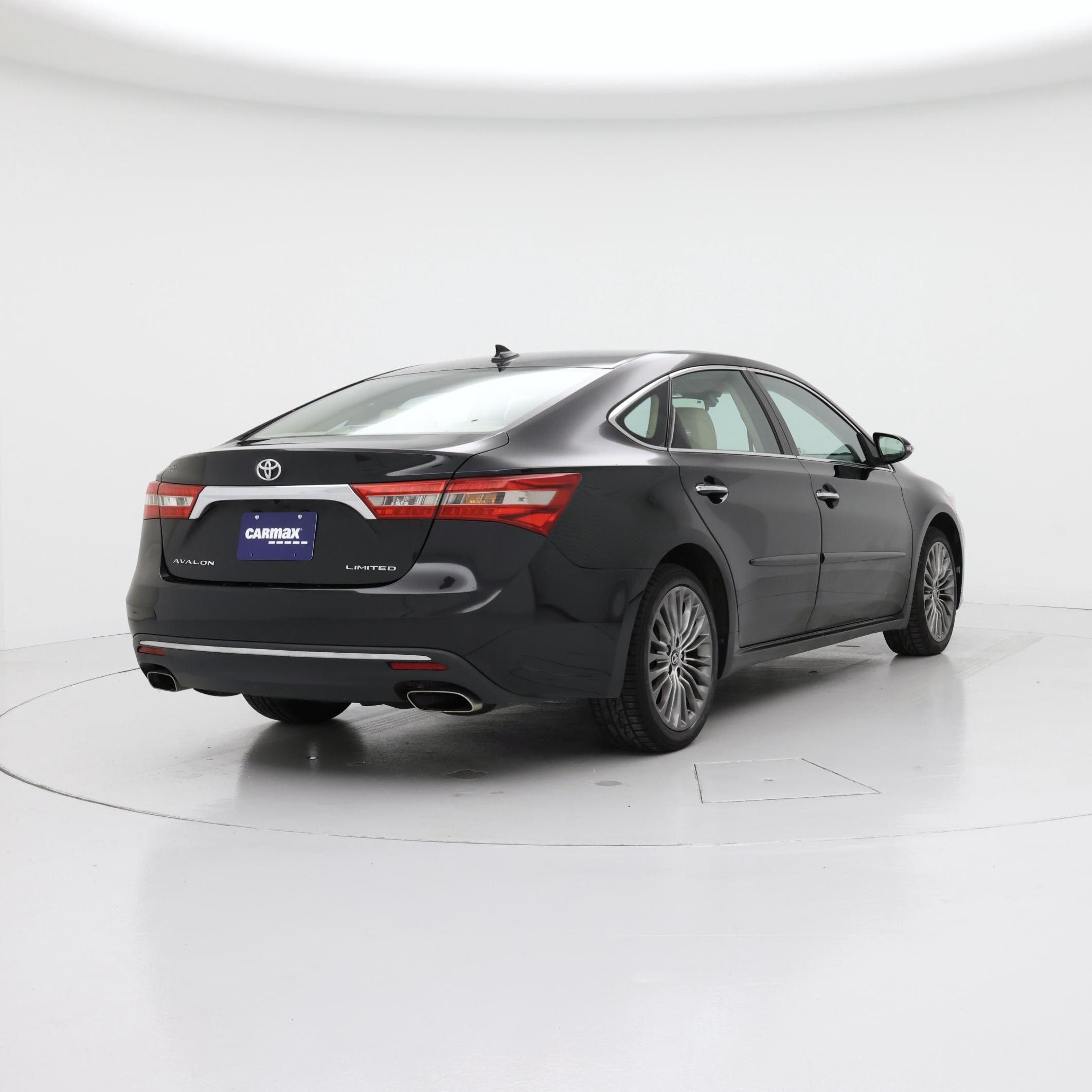 Thumbnail: 2017 Toyota Avalon - 8
