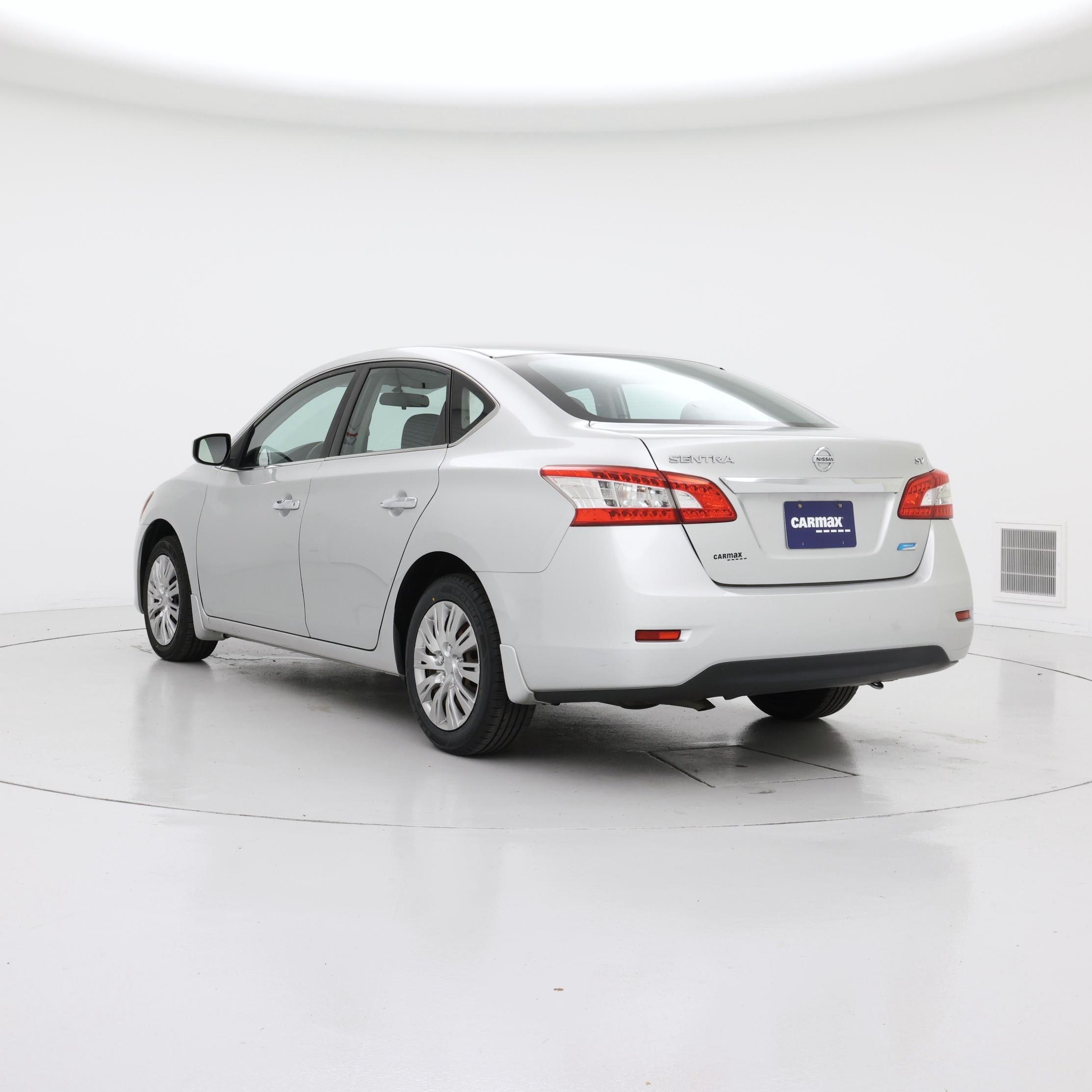 Thumbnail: 2014 Nissan Sentra - 2