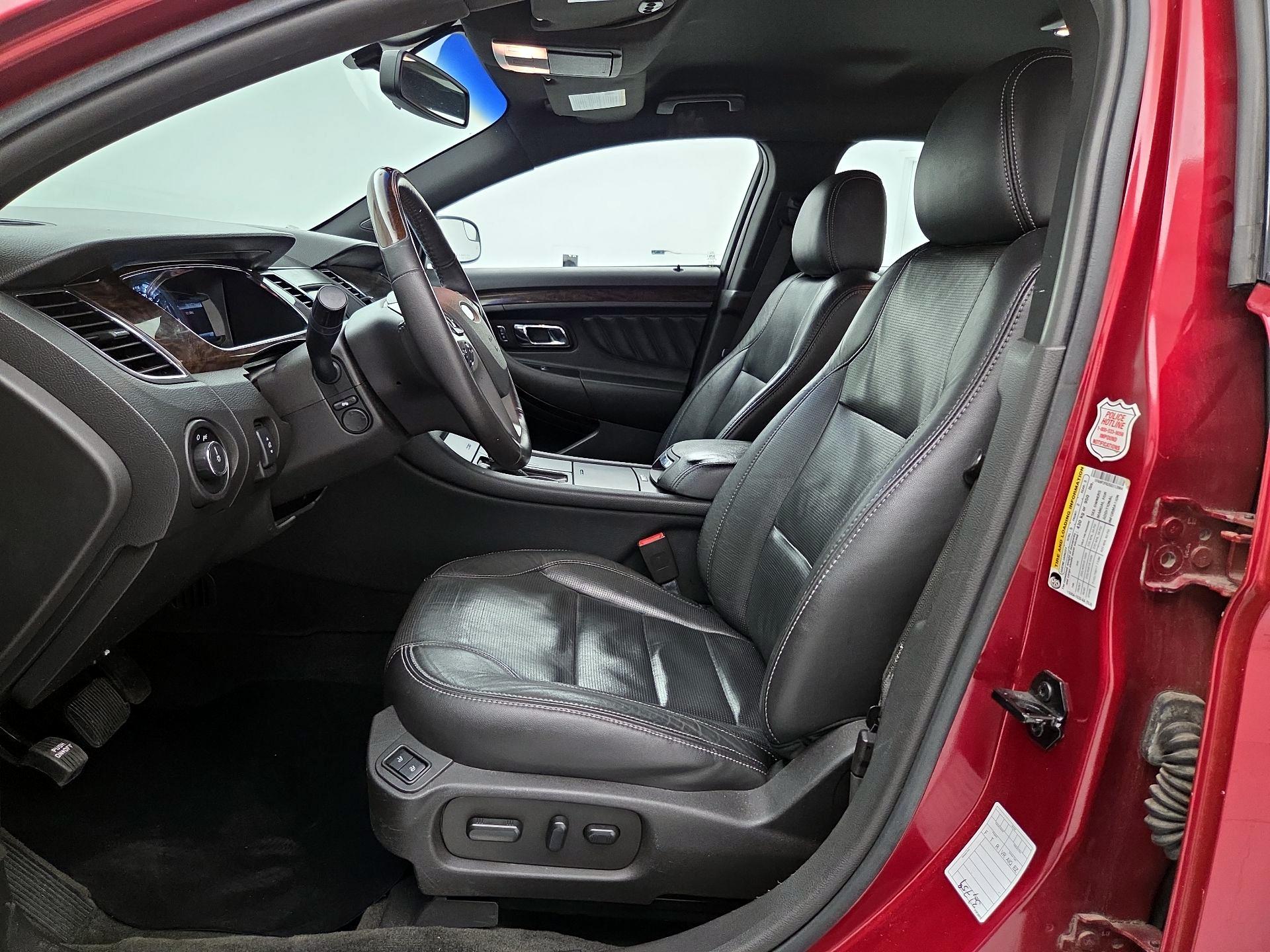 Thumbnail: 2016 Ford Taurus - 11