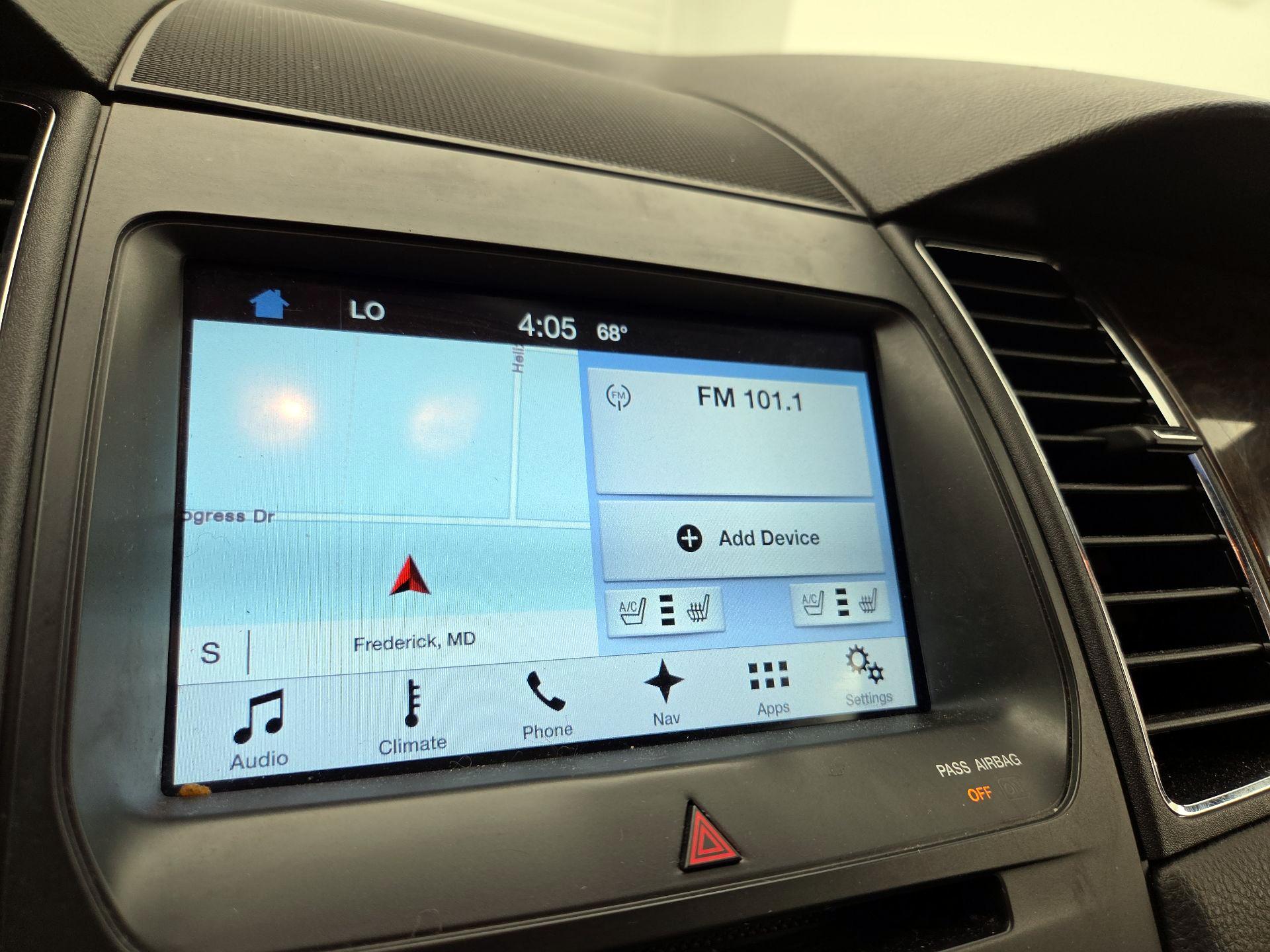 Thumbnail: 2016 Ford Taurus - 14