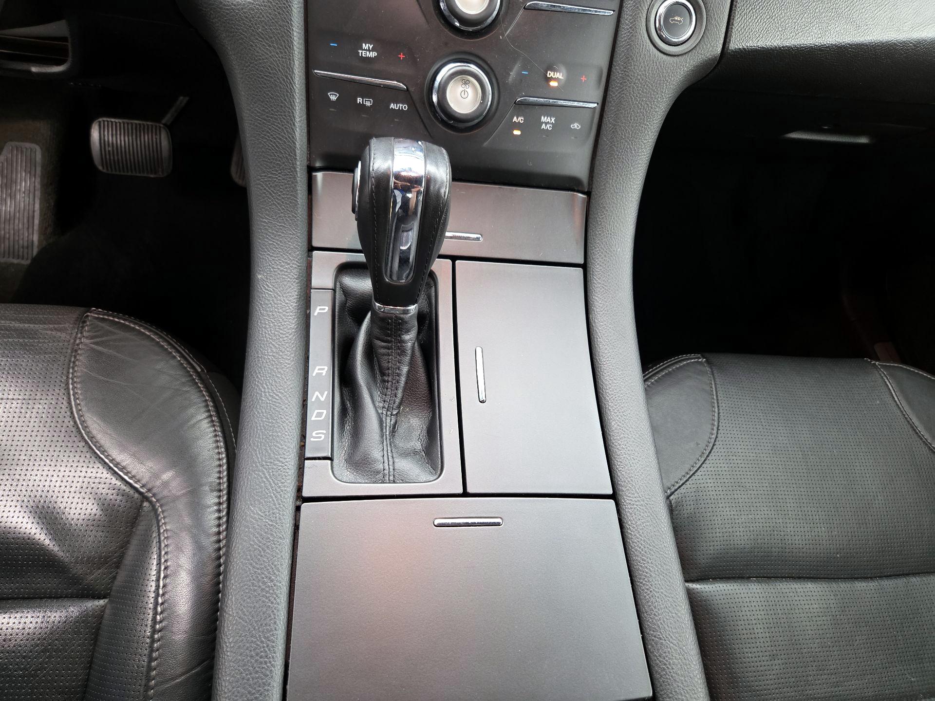 Thumbnail: 2016 Ford Taurus - 17