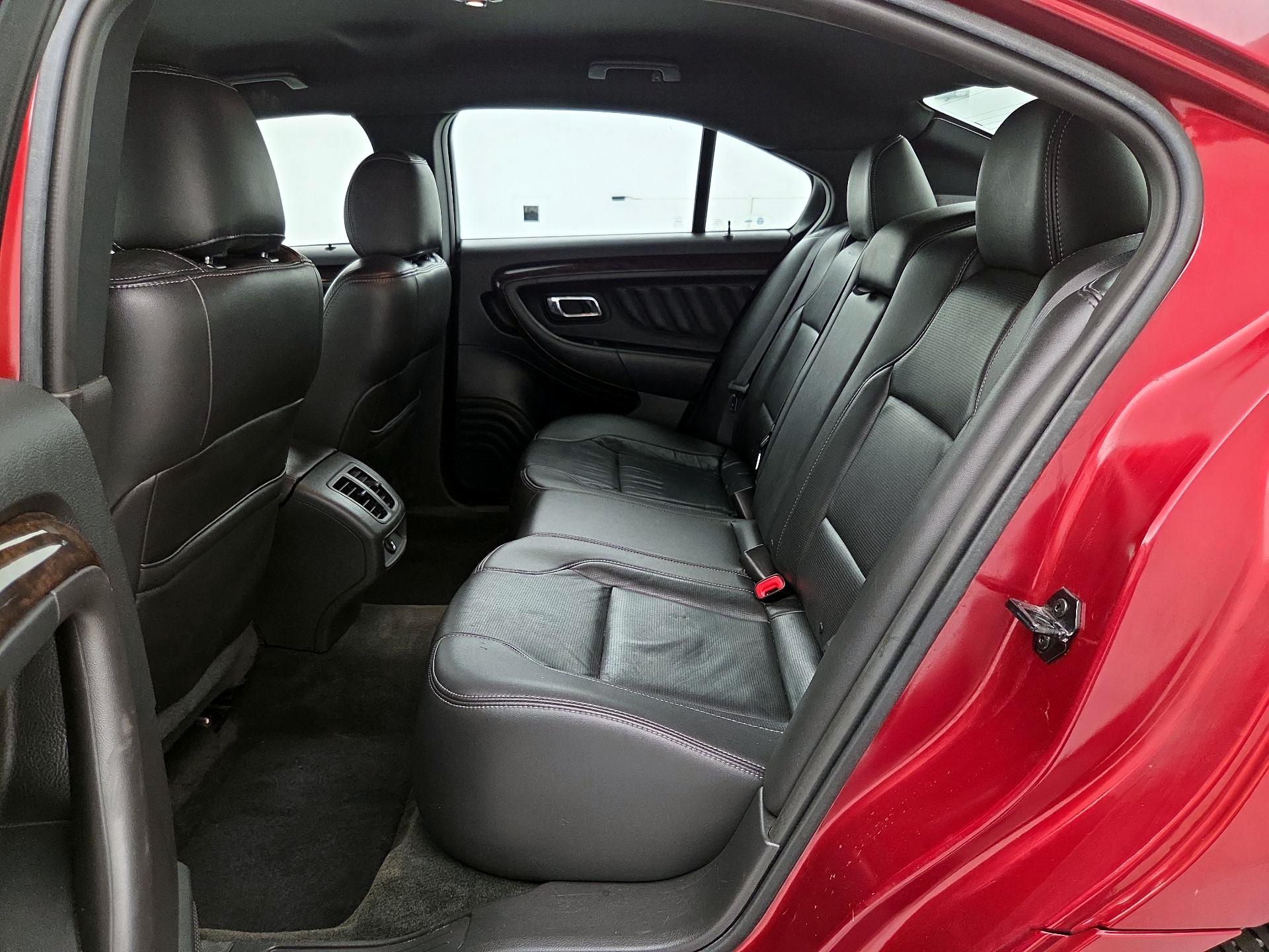 Thumbnail: 2016 Ford Taurus - 19