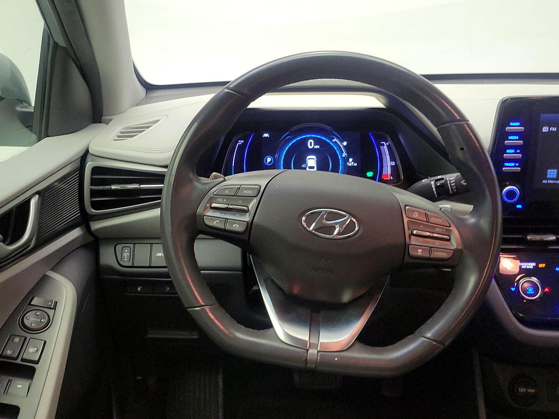 Thumbnail: 2020 Hyundai Ioniq - 10