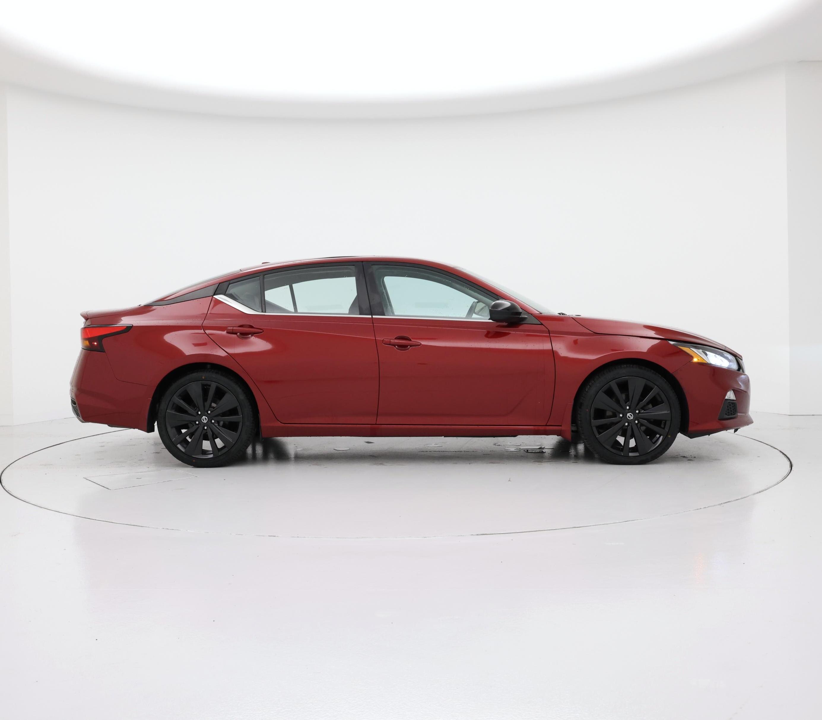 Thumbnail: 2020 Nissan Altima - 7