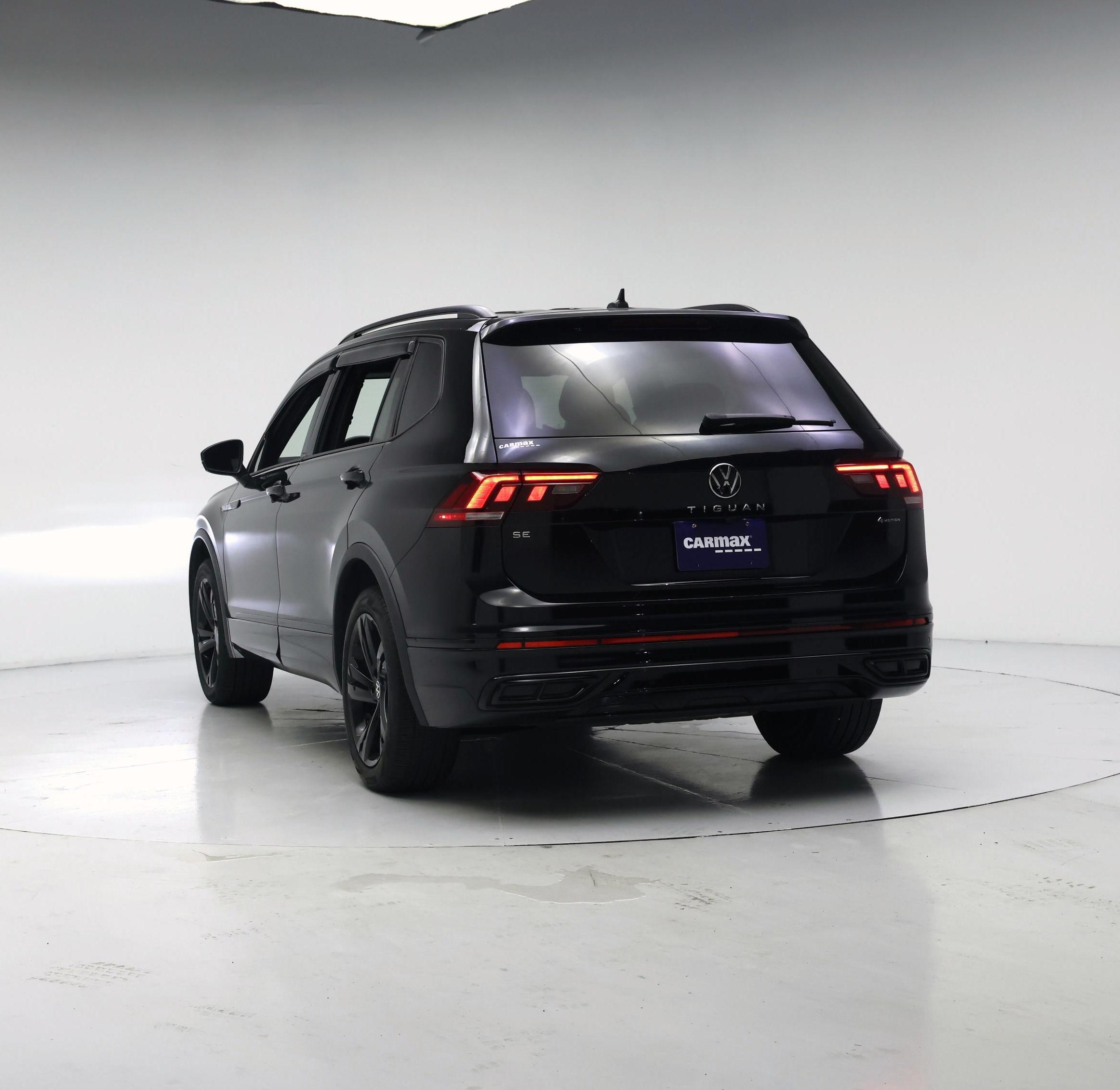 Thumbnail: 2023 Volkswagen Tiguan - 2