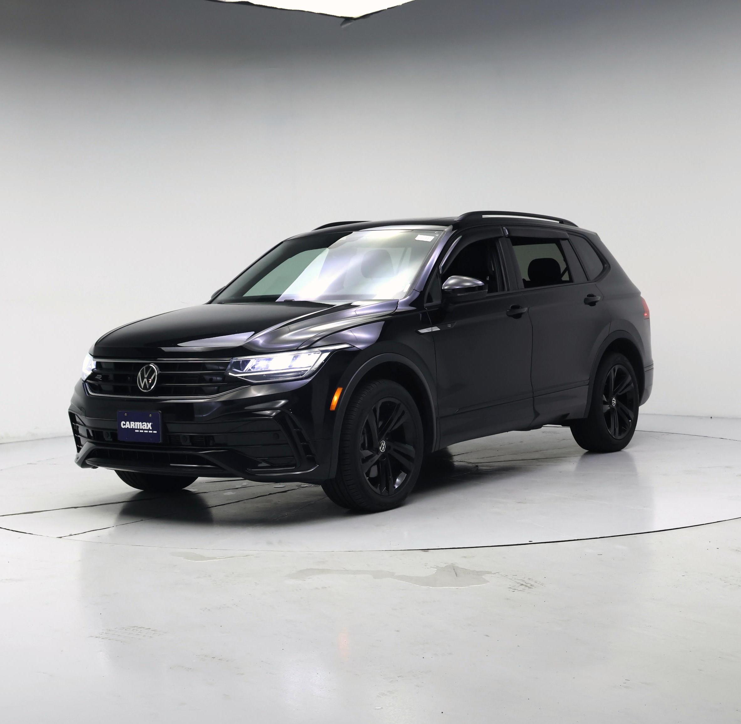 Thumbnail: 2023 Volkswagen Tiguan - 4