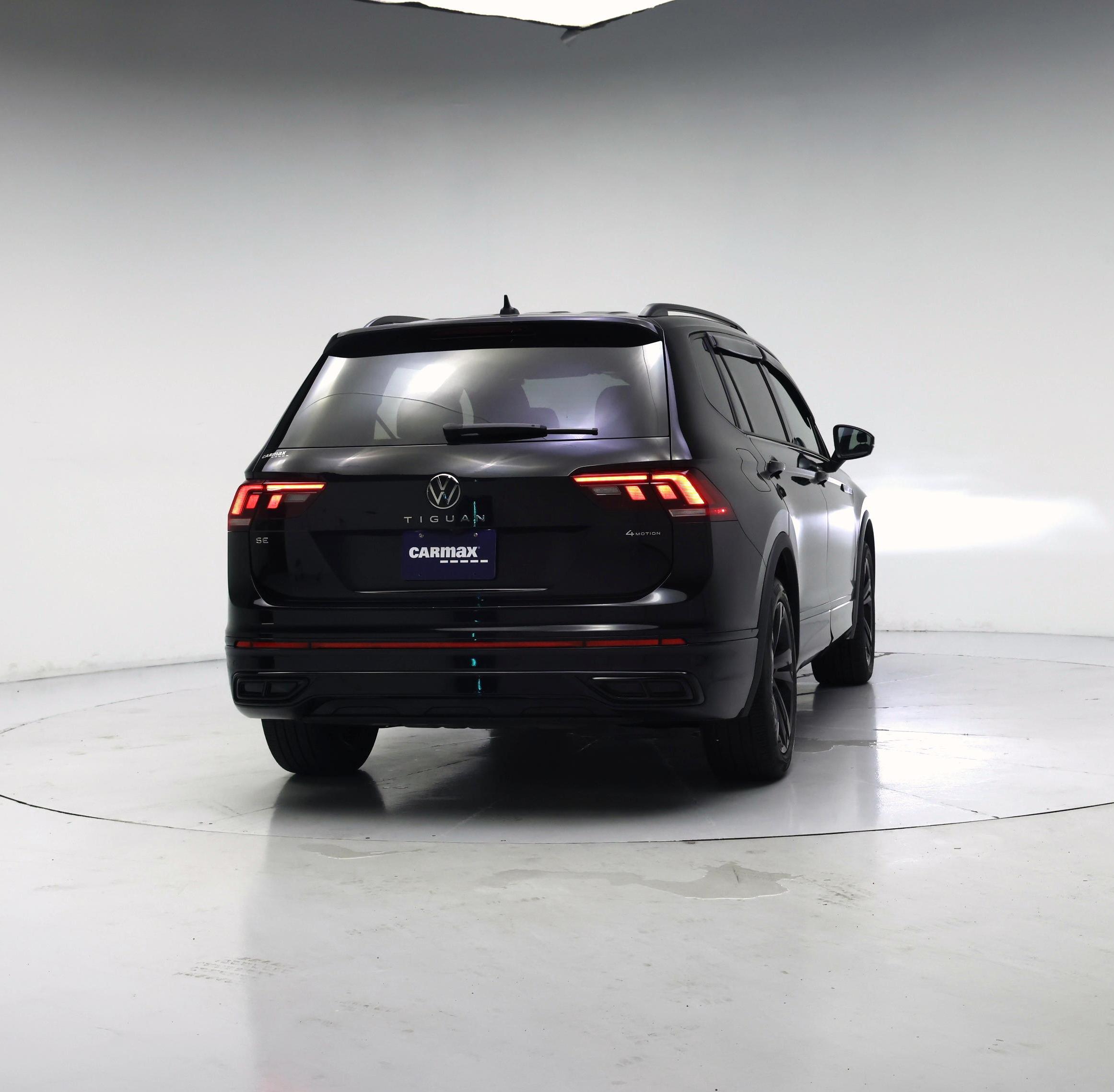 Thumbnail: 2023 Volkswagen Tiguan - 6