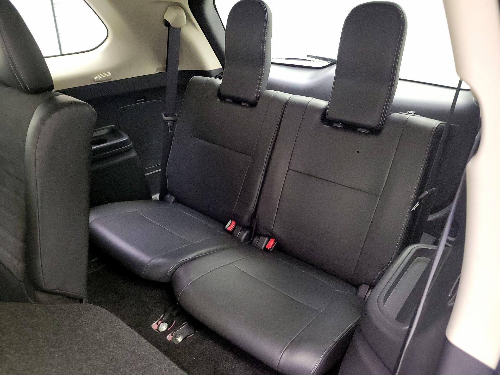 Thumbnail: 2019 Mitsubishi Outlander - 20