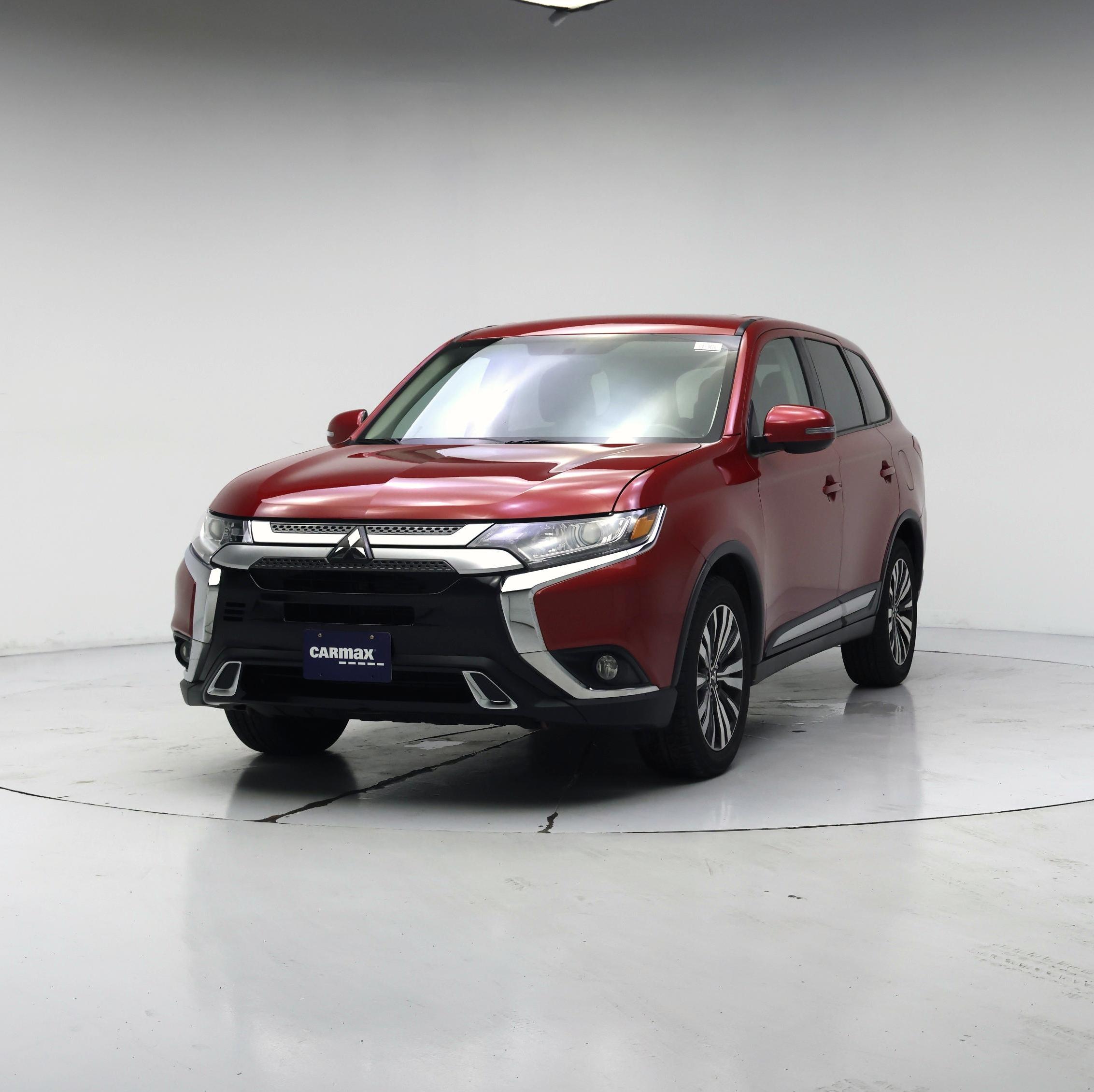 Thumbnail: 2019 Mitsubishi Outlander - 4