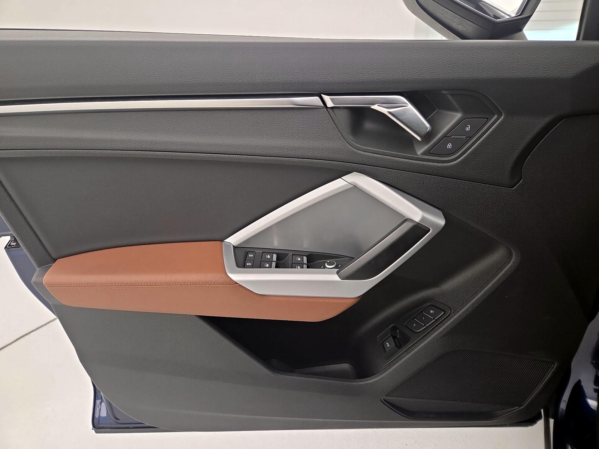 Thumbnail: 2022 Audi Q3 - 12
