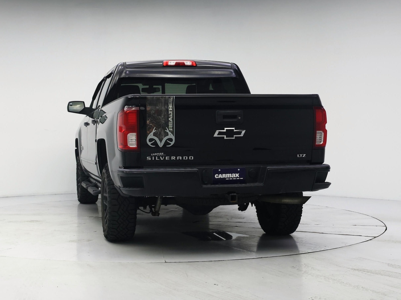 2017 Chevrolet Silverado 1500 LTZ - Photo 7