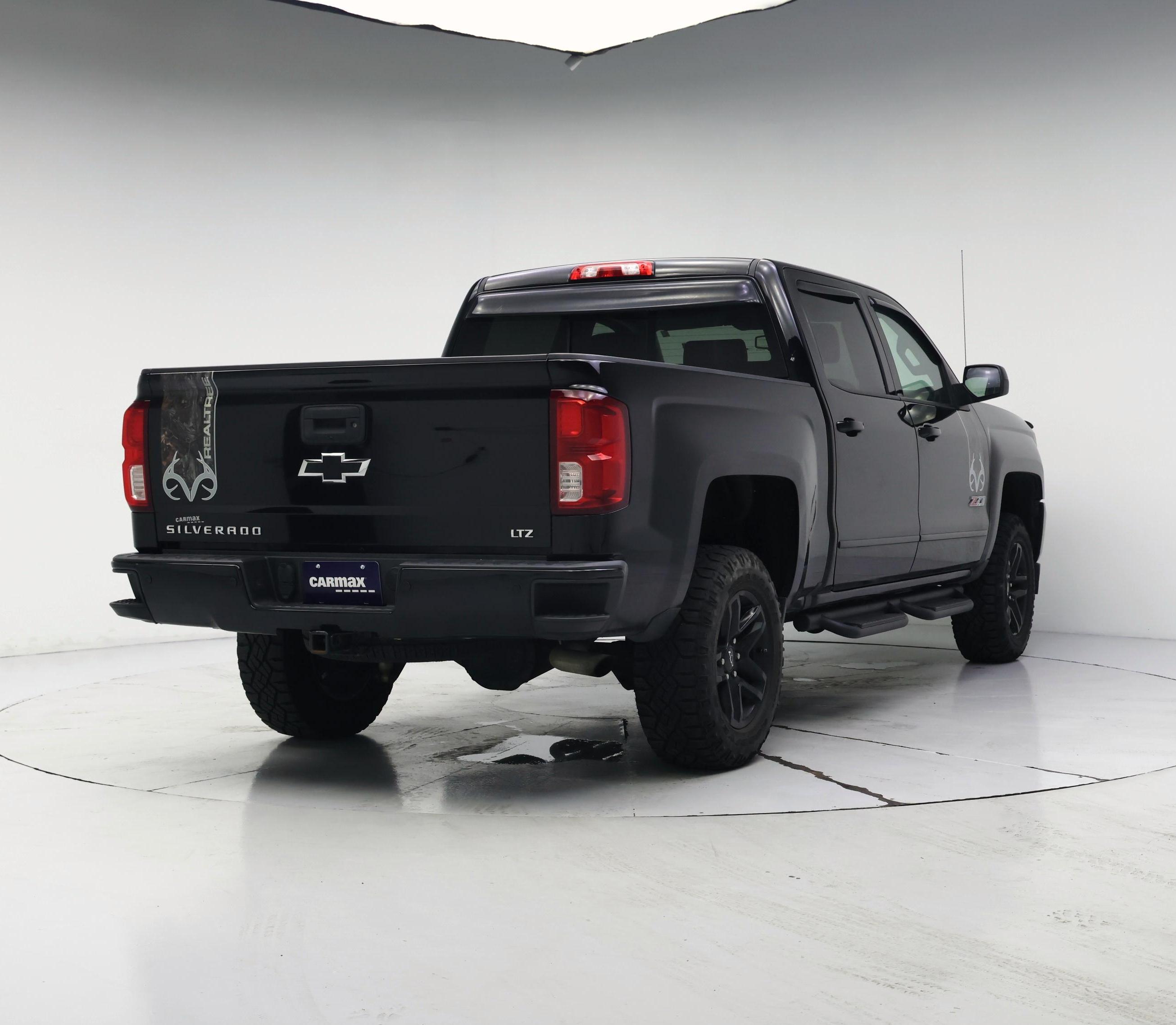 Thumbnail: 2017 Chevrolet Silverado 1500 - 8