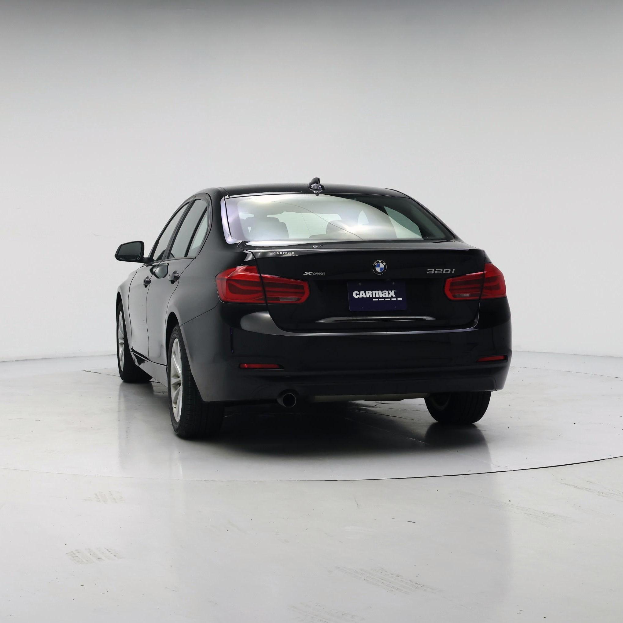 Thumbnail: 2017 BMW 3 Series - 6