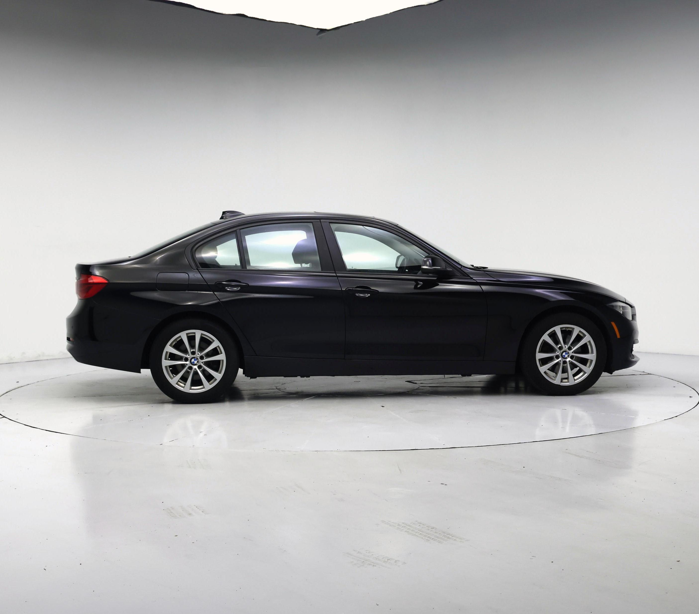 Thumbnail: 2017 BMW 3 Series - 7
