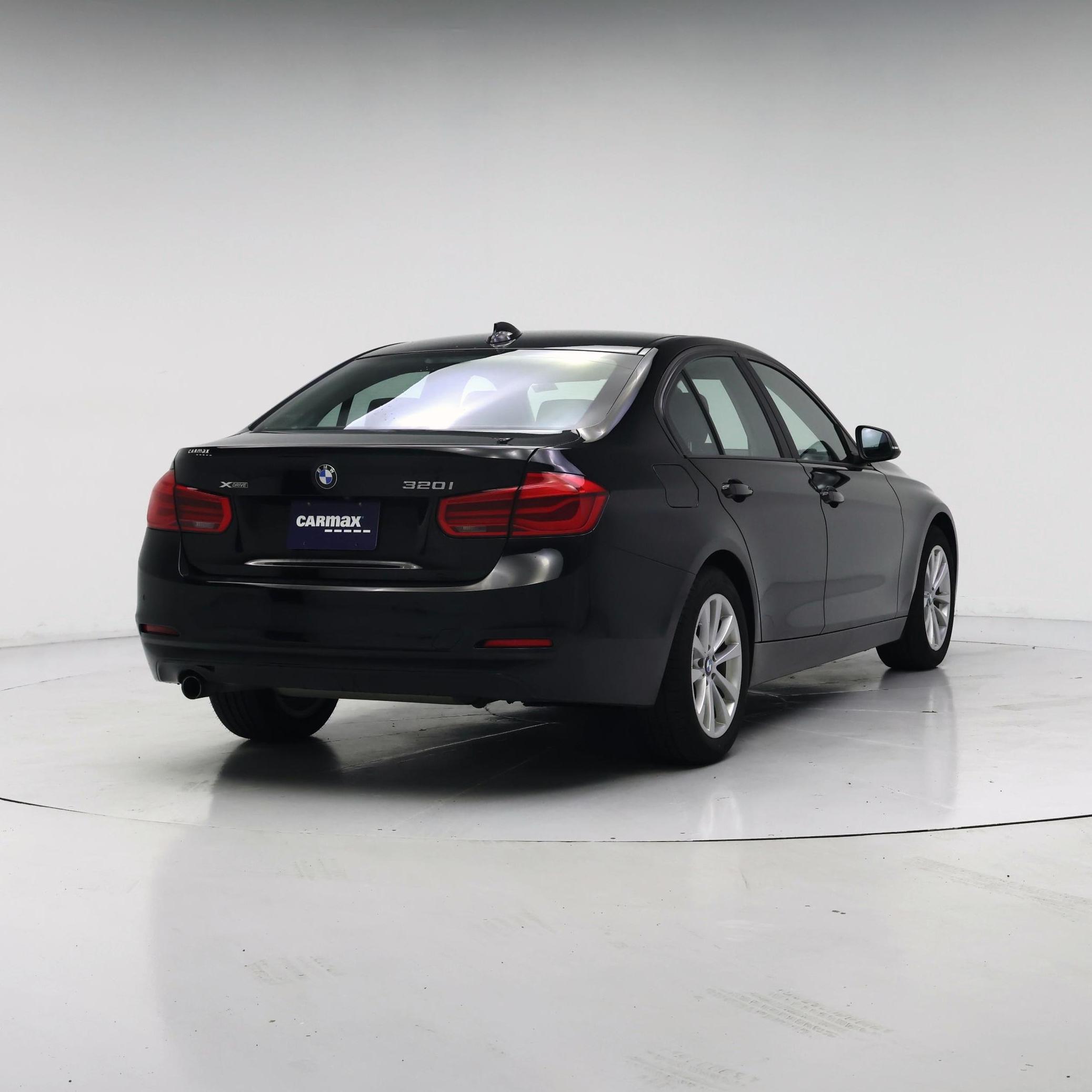 Thumbnail: 2017 BMW 3 Series - 8