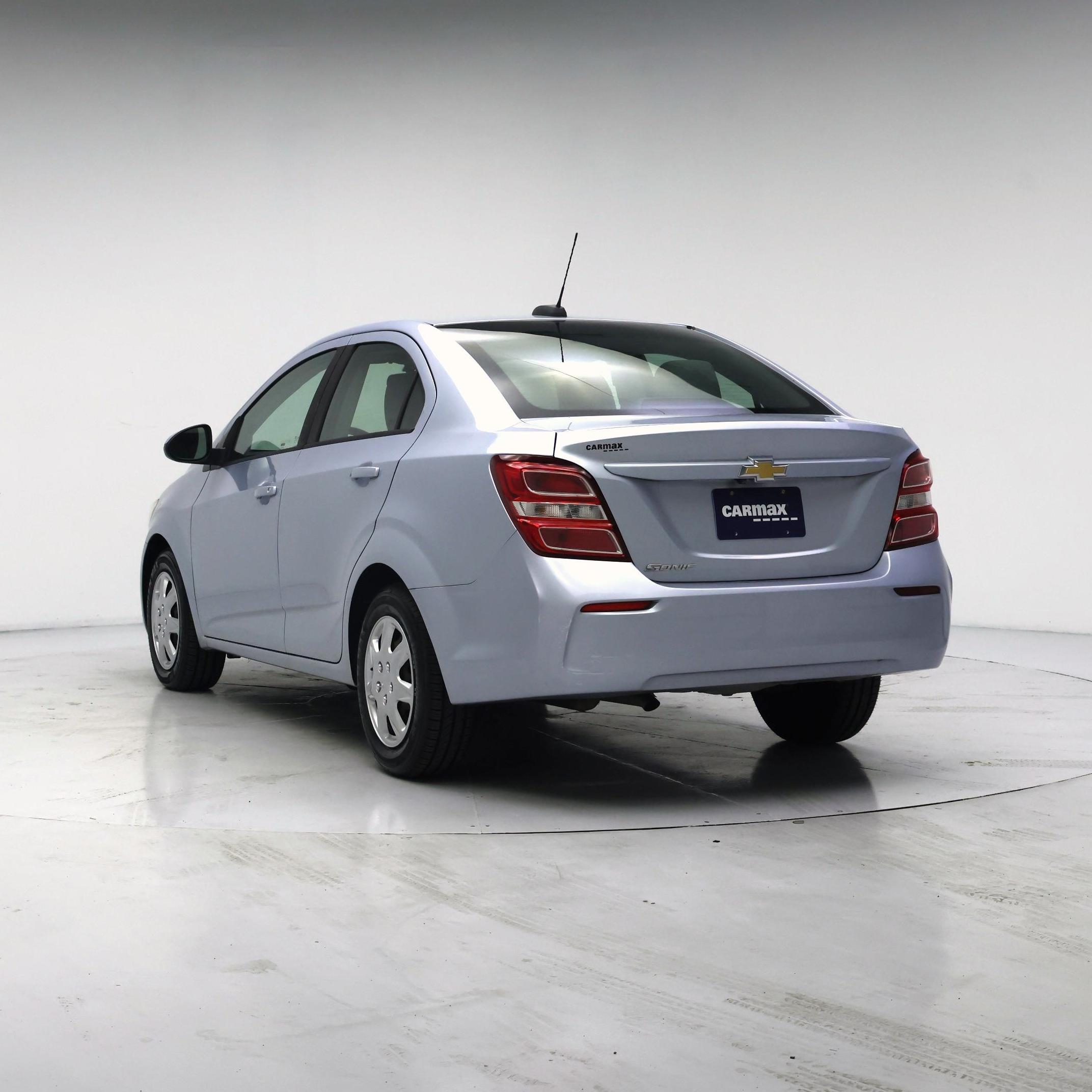 Thumbnail: 2017 Chevrolet Sonic - 2