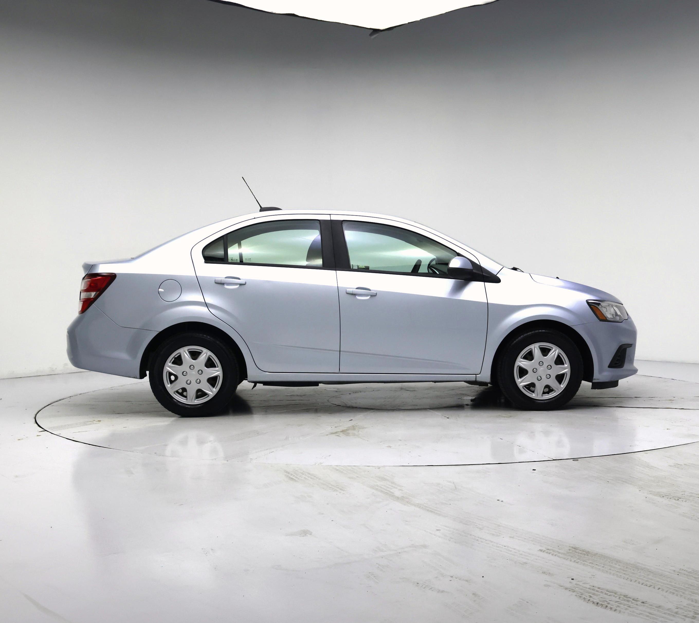 Thumbnail: 2017 Chevrolet Sonic - 7