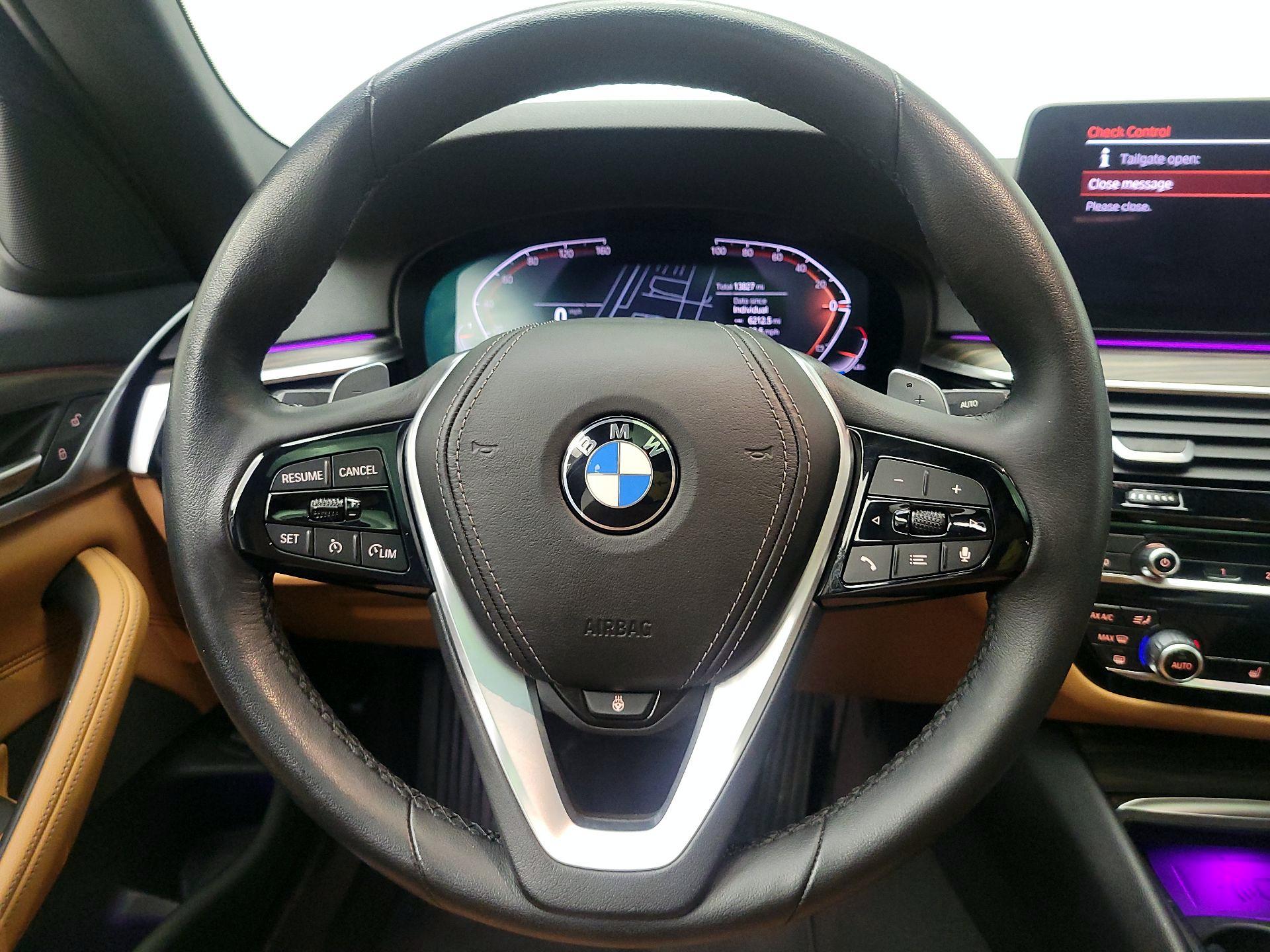 Thumbnail: 2023 BMW 5 Series - 10