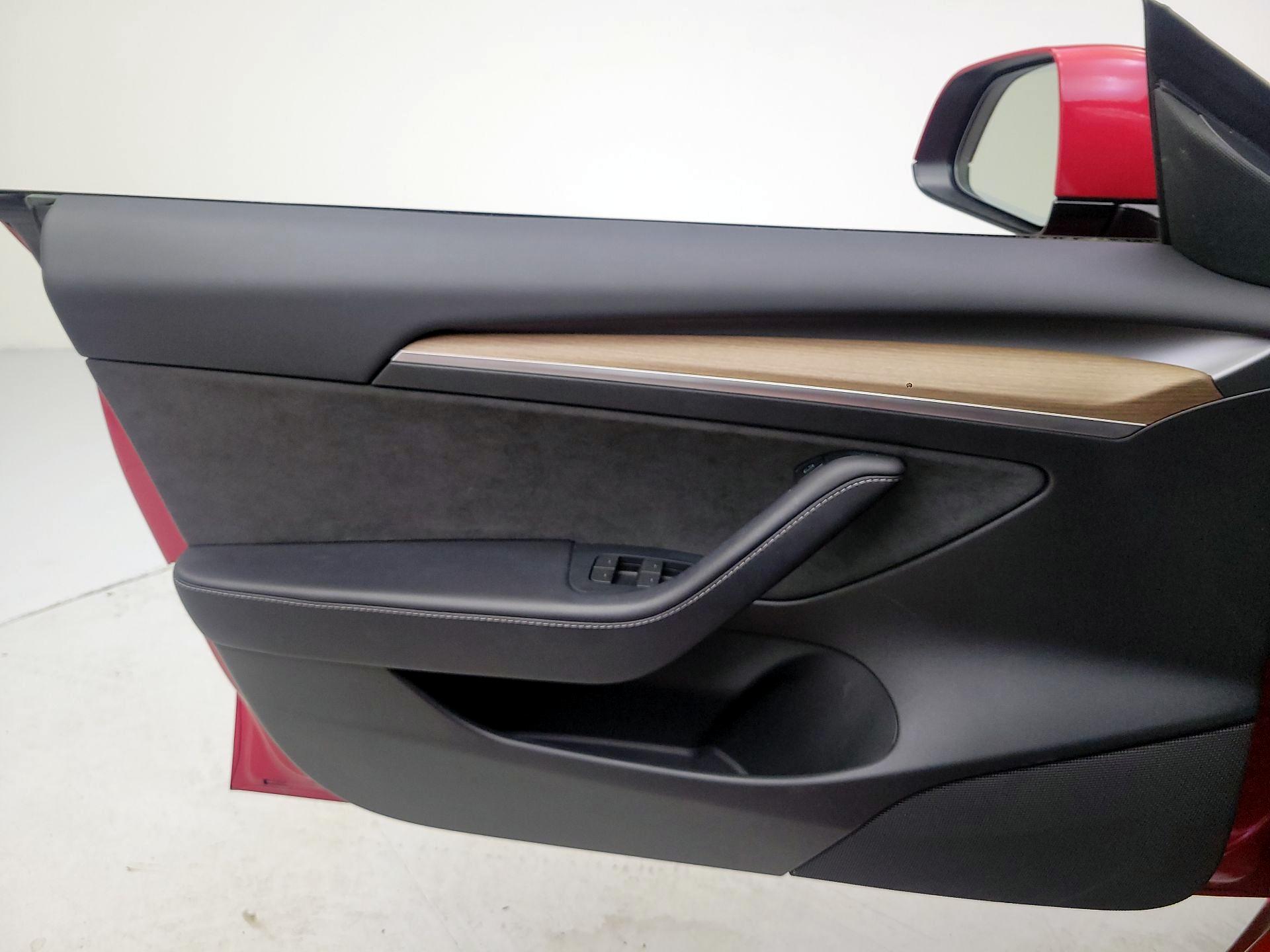 Thumbnail: 2023 Tesla Model 3 - 12